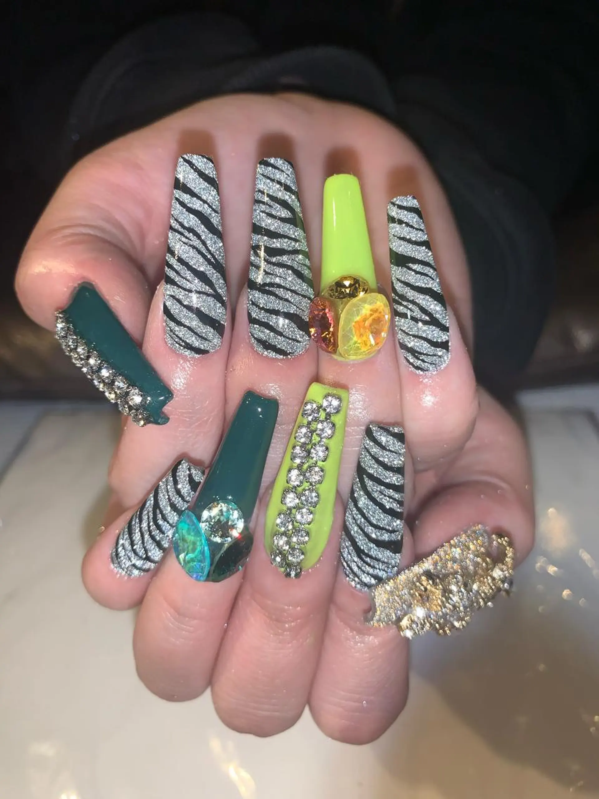 ネイル ハンドネイル chatblanc ♡のネイルデザイン