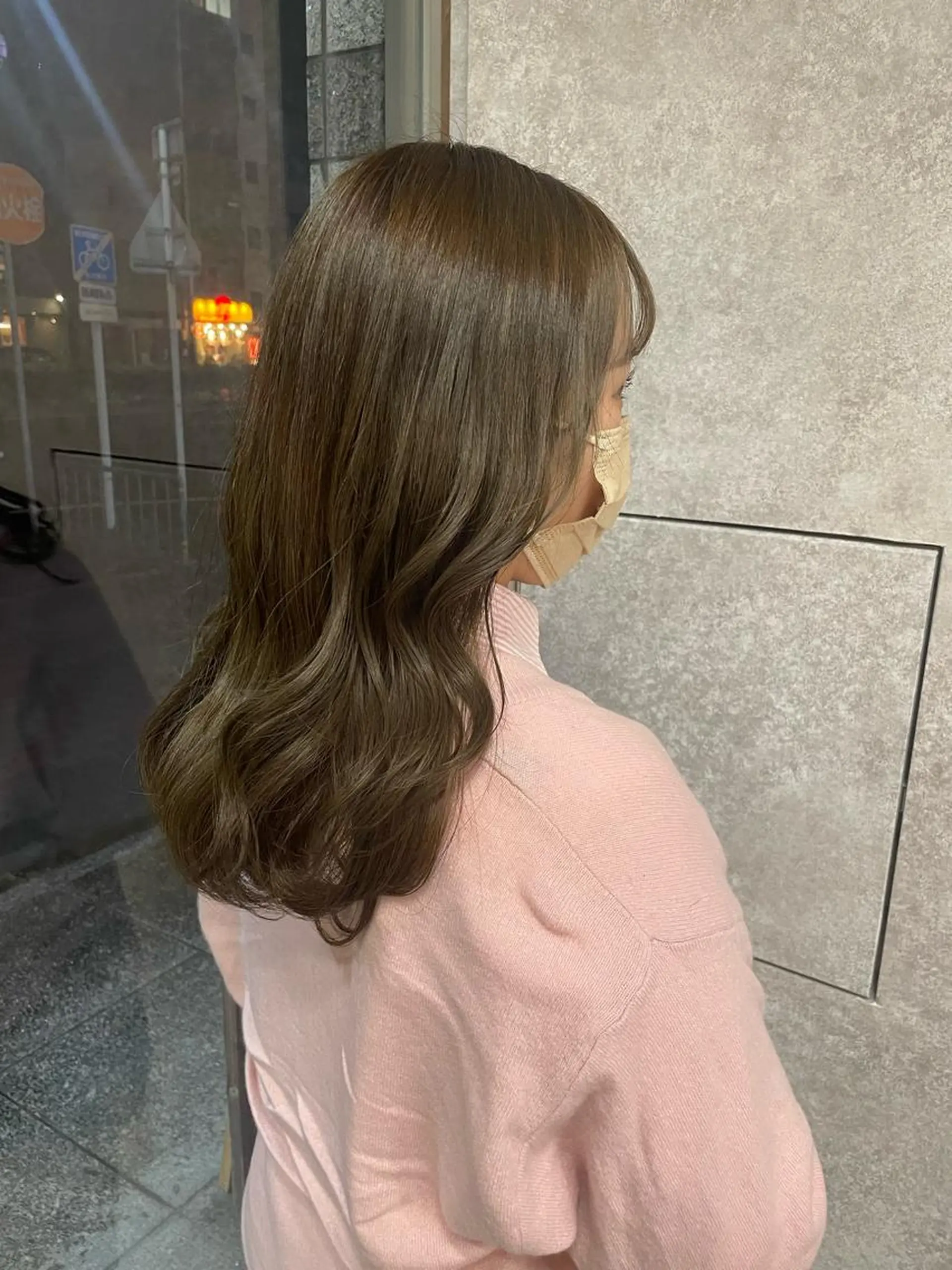 セミロング カラー ベージュカラー ブリーチ ブリーチなしカラー オリーブベージュ ヘアカラー トリートメント レイヤー/高橋 みく /池下/千種のヘアスタイル