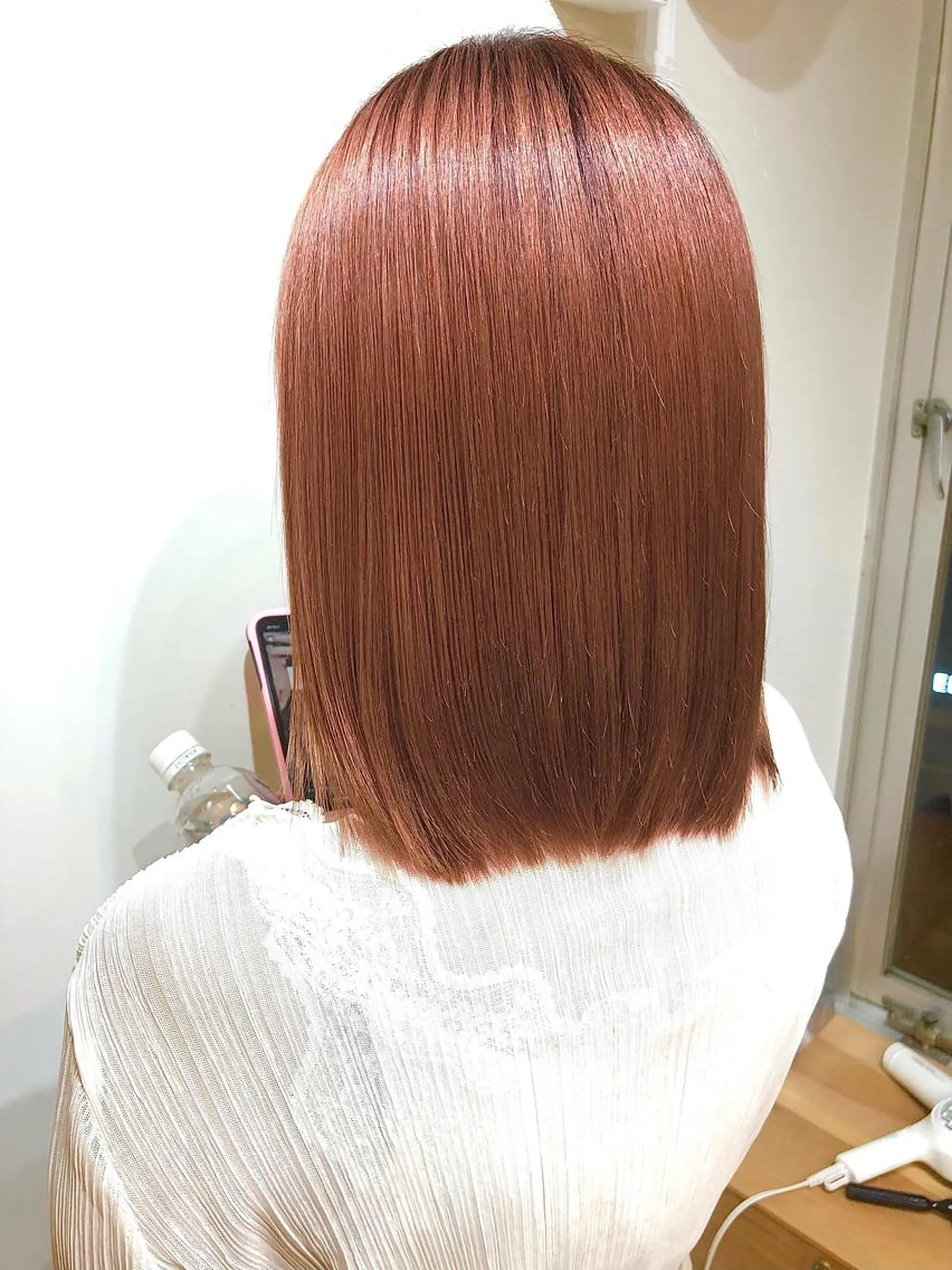 ミディアム ⭐ハイトーンブリーチ ミルクティーピンクのヘアスタイル