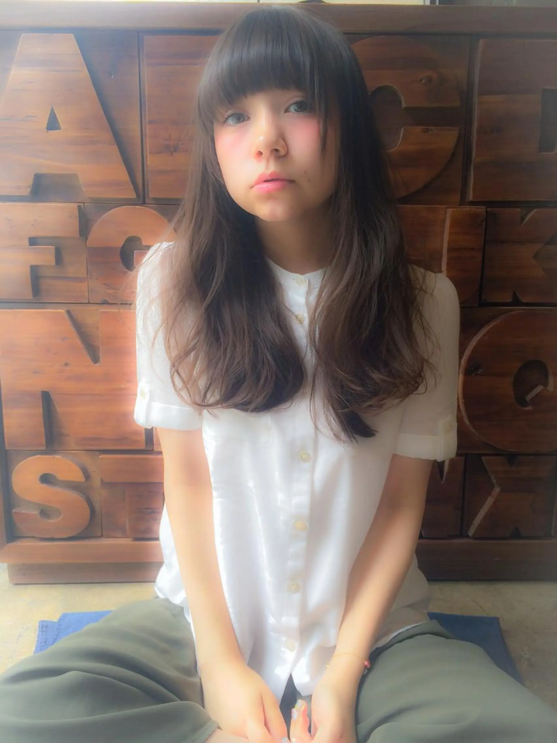 ロング カラー アッシュ ブリーチ 透明感カラー ハイライトカラー ハイライト 北條 優輝のヘアスタイル