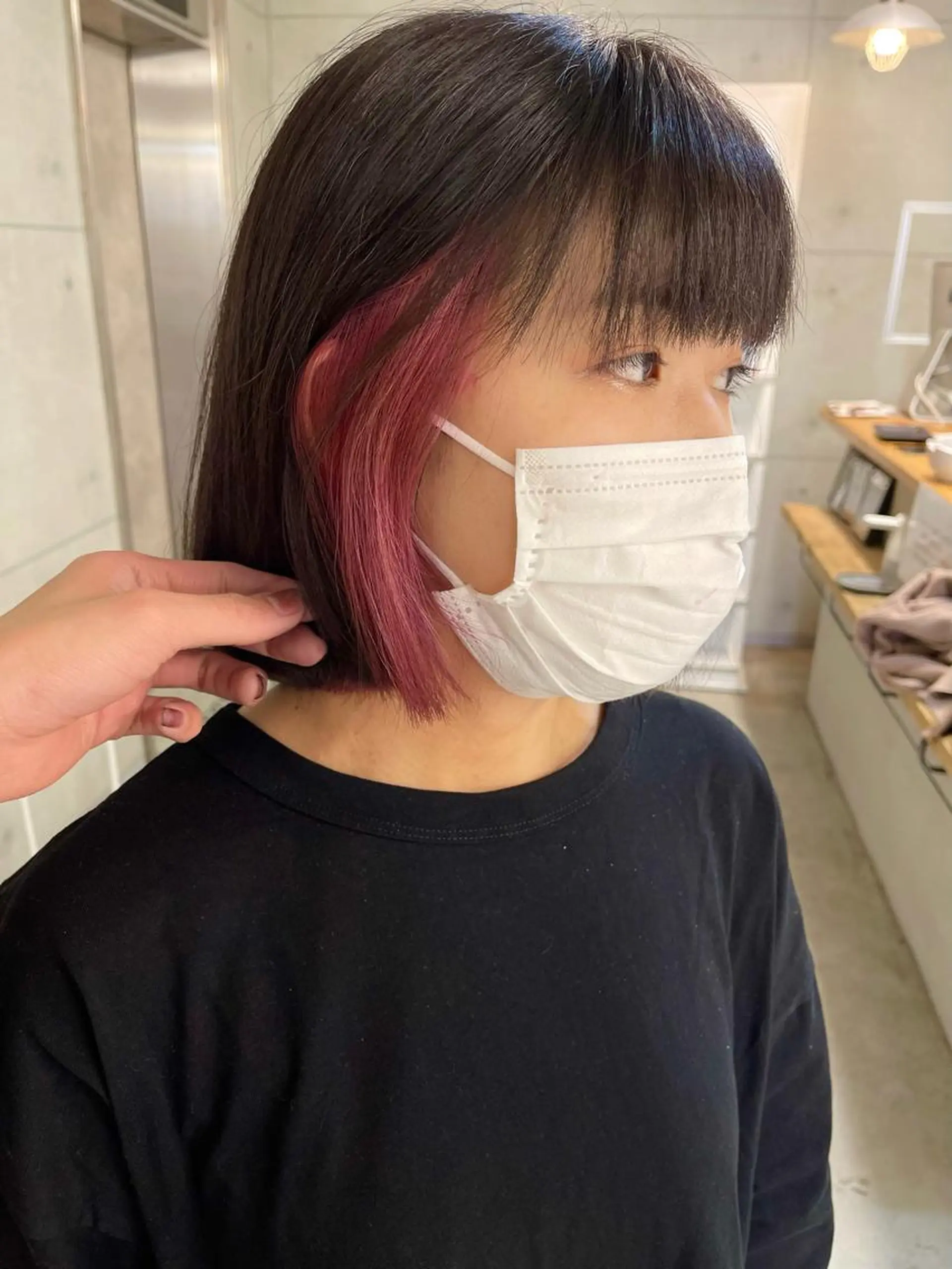 ショート カラー ブリーチ ケアブリーチ インナーカラー ピンクカラー カット ヘアカラー トリートメント 福西 洋斗のヘアスタイル