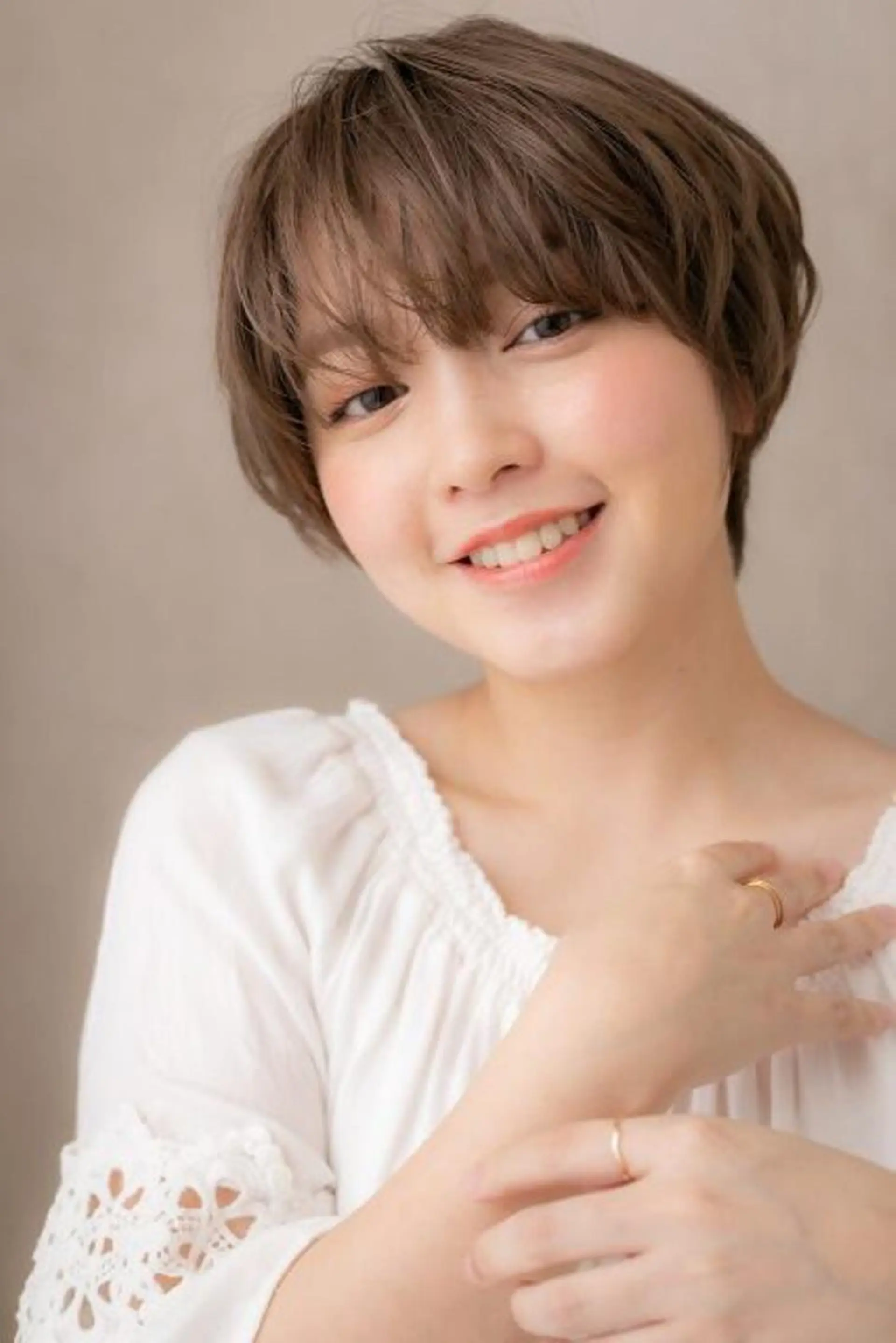 ショート カラー 出川 宙☘️のヘアスタイル