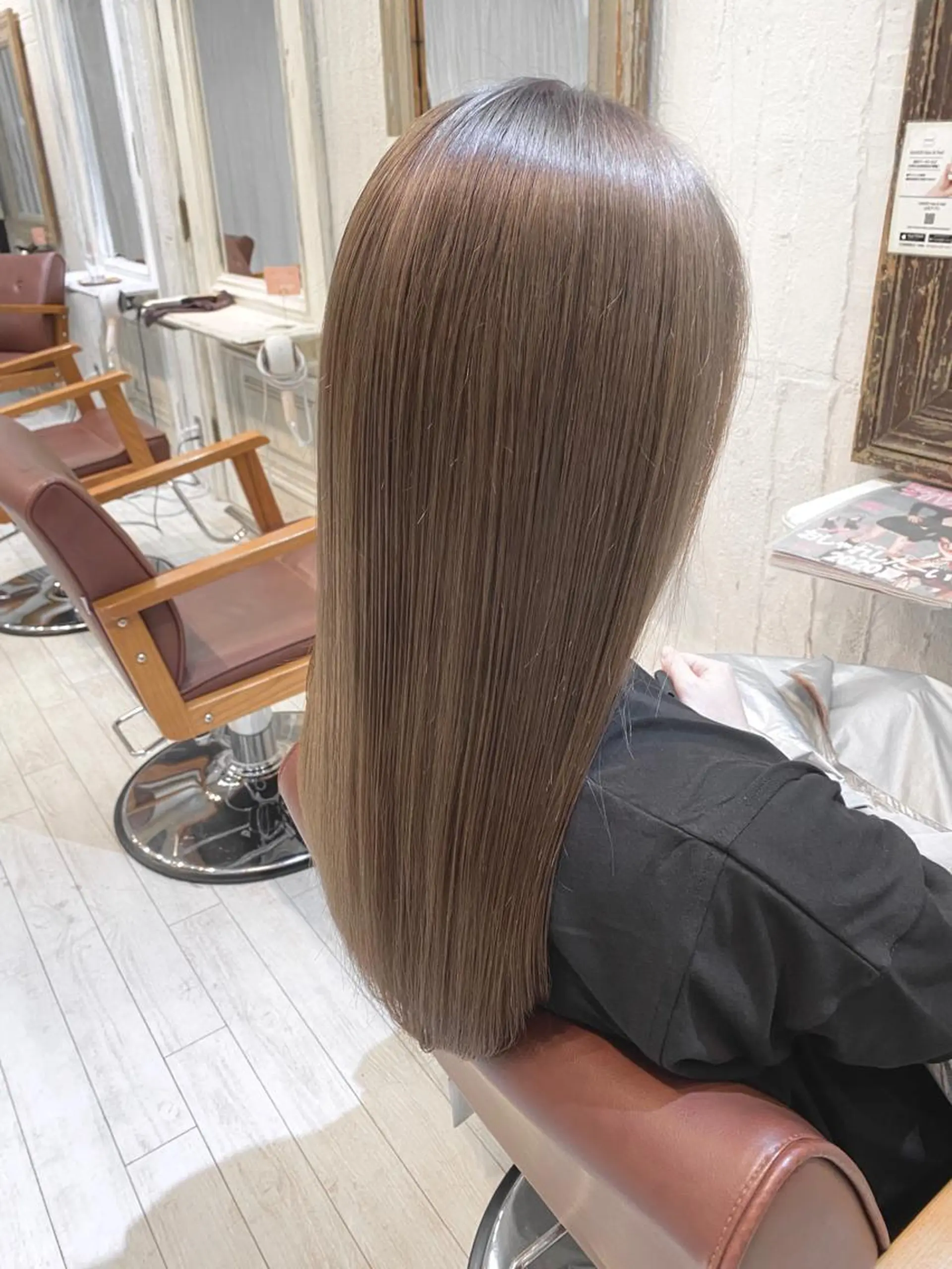 セミロング カラー ブリーチ koheiのヘアスタイル