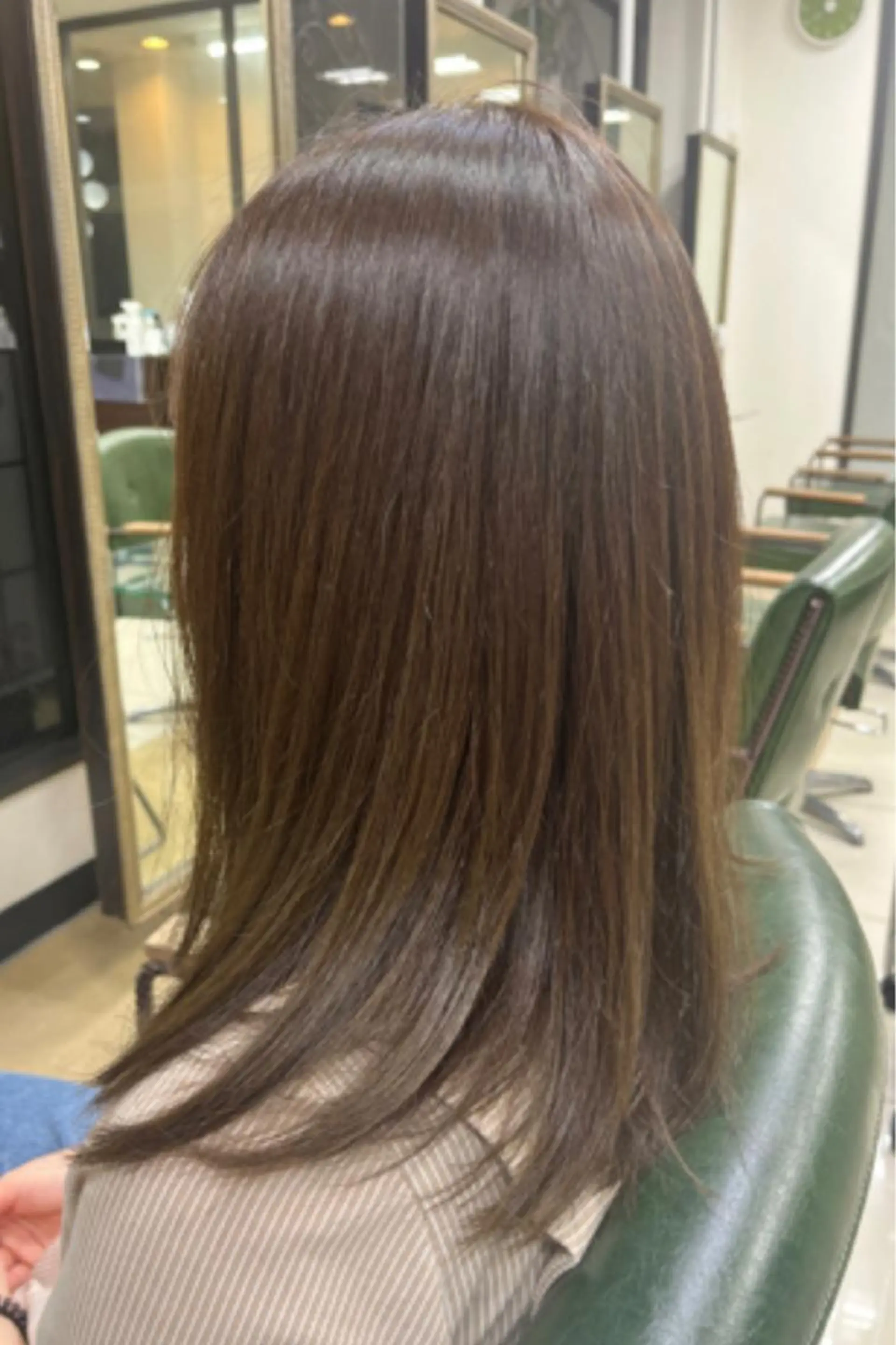 ミディアム カラー ヘアカラー トリートメント 小関 未悠のマツエク・マツパデザイン