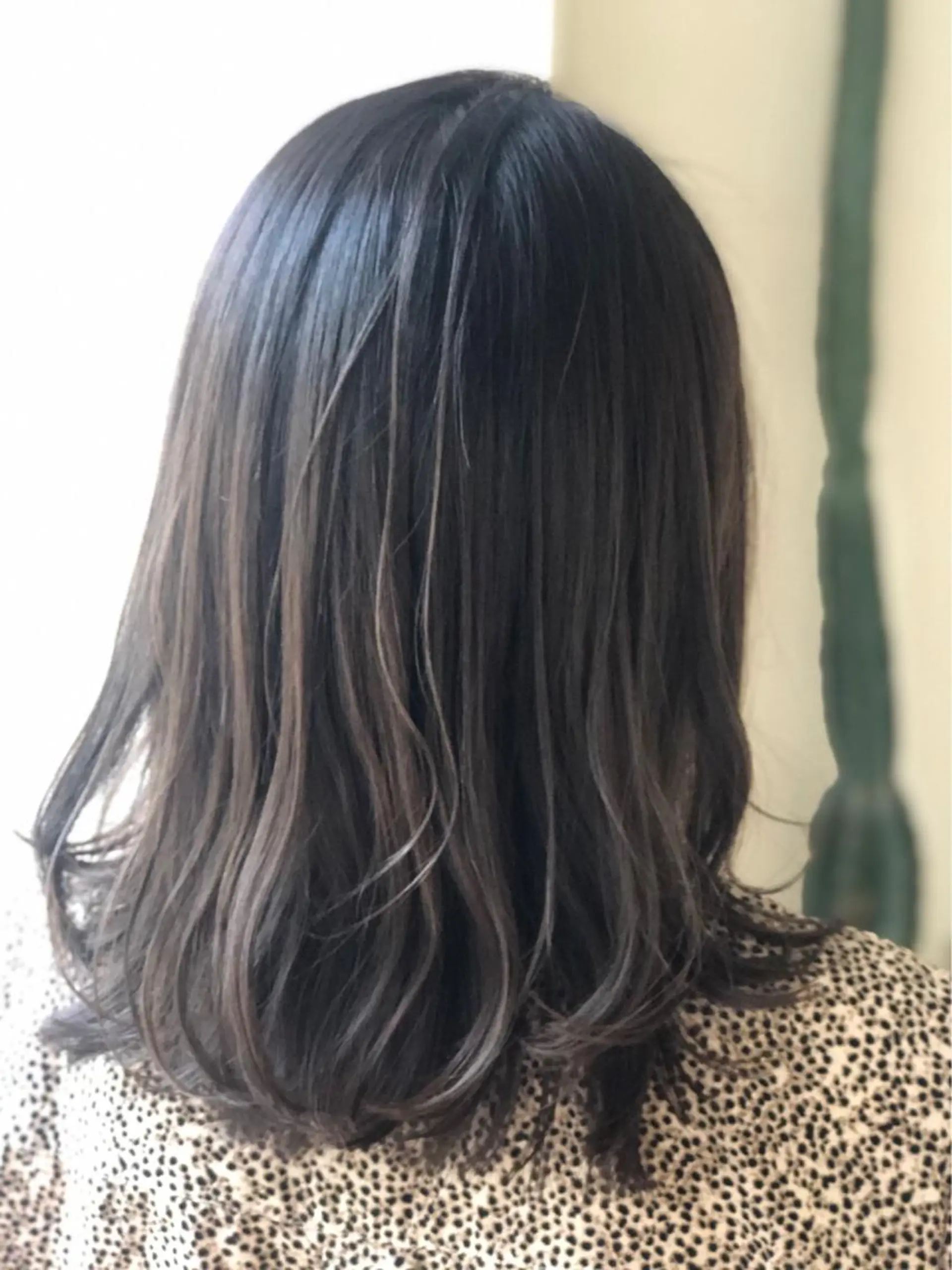 ミディアム カラー アディクシーカラー ブルーカラー デザインカラー✨🦄 透明感カラー✨ヒカルのヘアスタイル