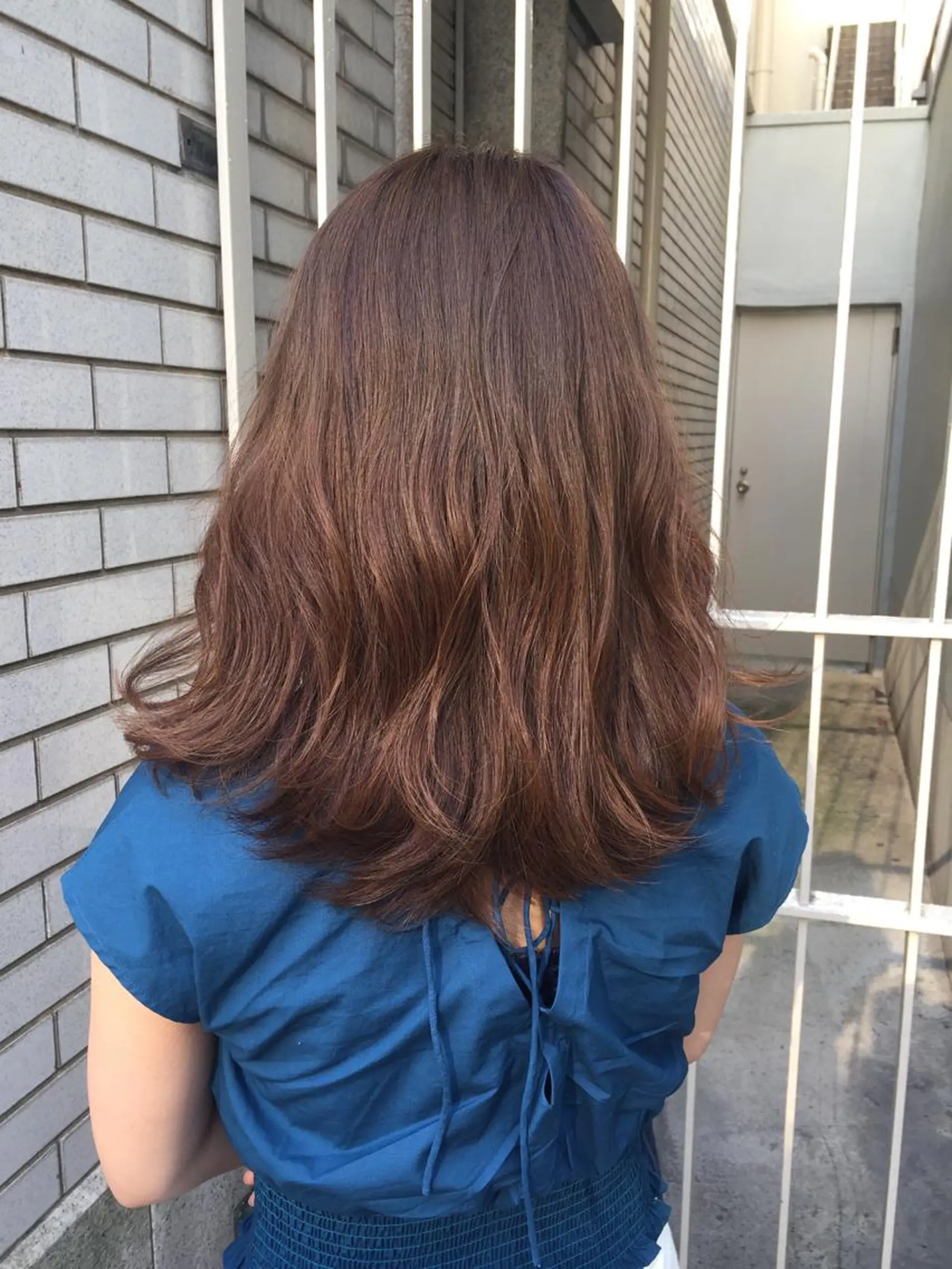 ミディアム カラー ブラウンカラー 透明感カラー イルミナカラー ナチュラルブラウン ヘアカラー ✂️小顔カット✂️ 山本有紀のヘアスタイル