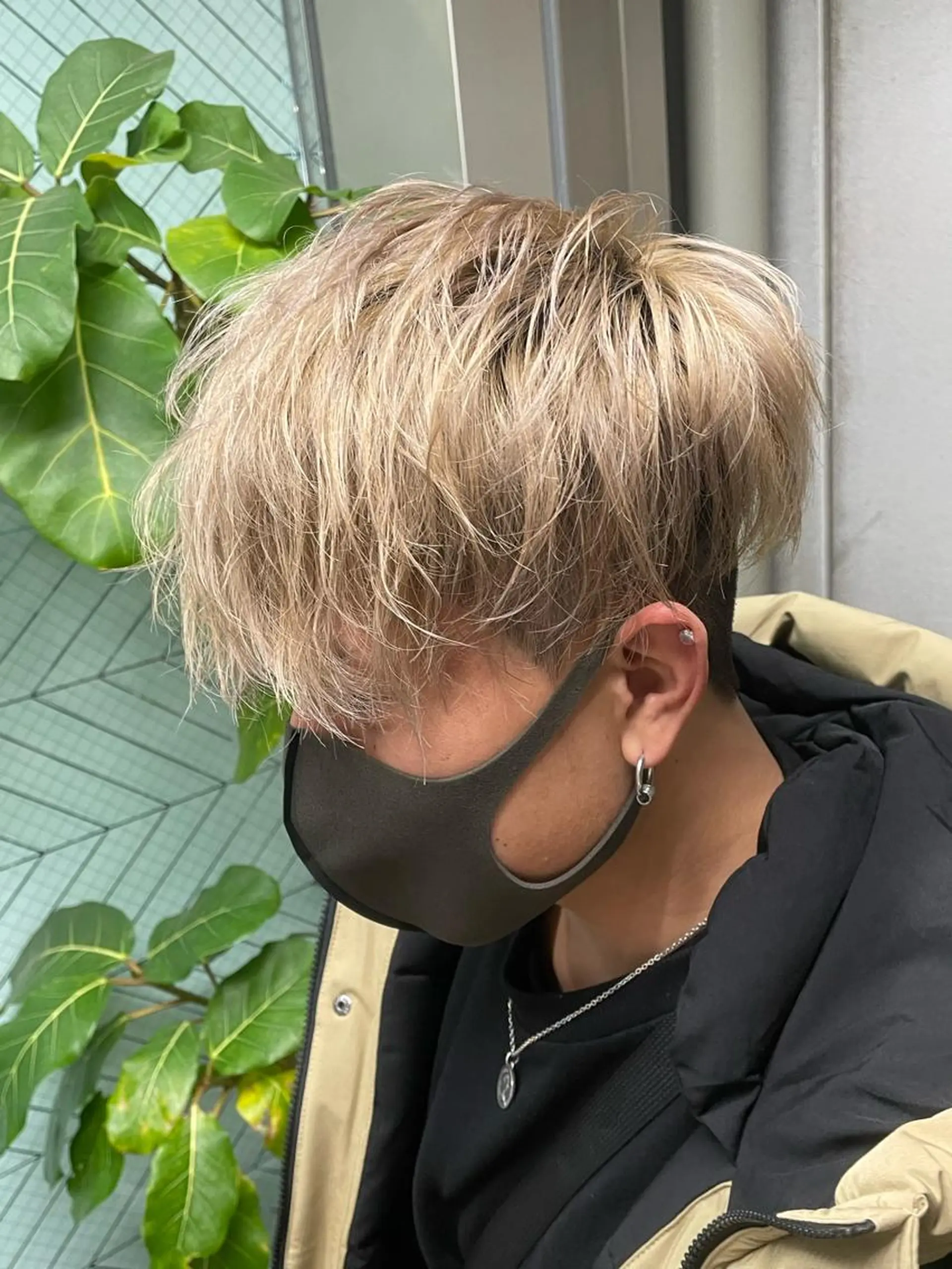 カラー メンズ メンズハイトーン ハイトーンカラー Le'a所属・渋谷/フェード/ 國分 翔のヘアスタイル