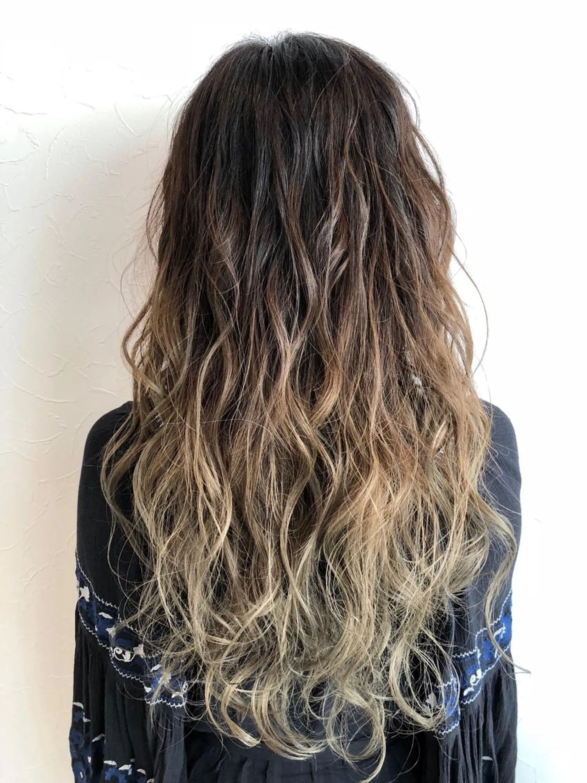 ロング カラー ✨髪質改善🎨 杉本賢人のヘアスタイル