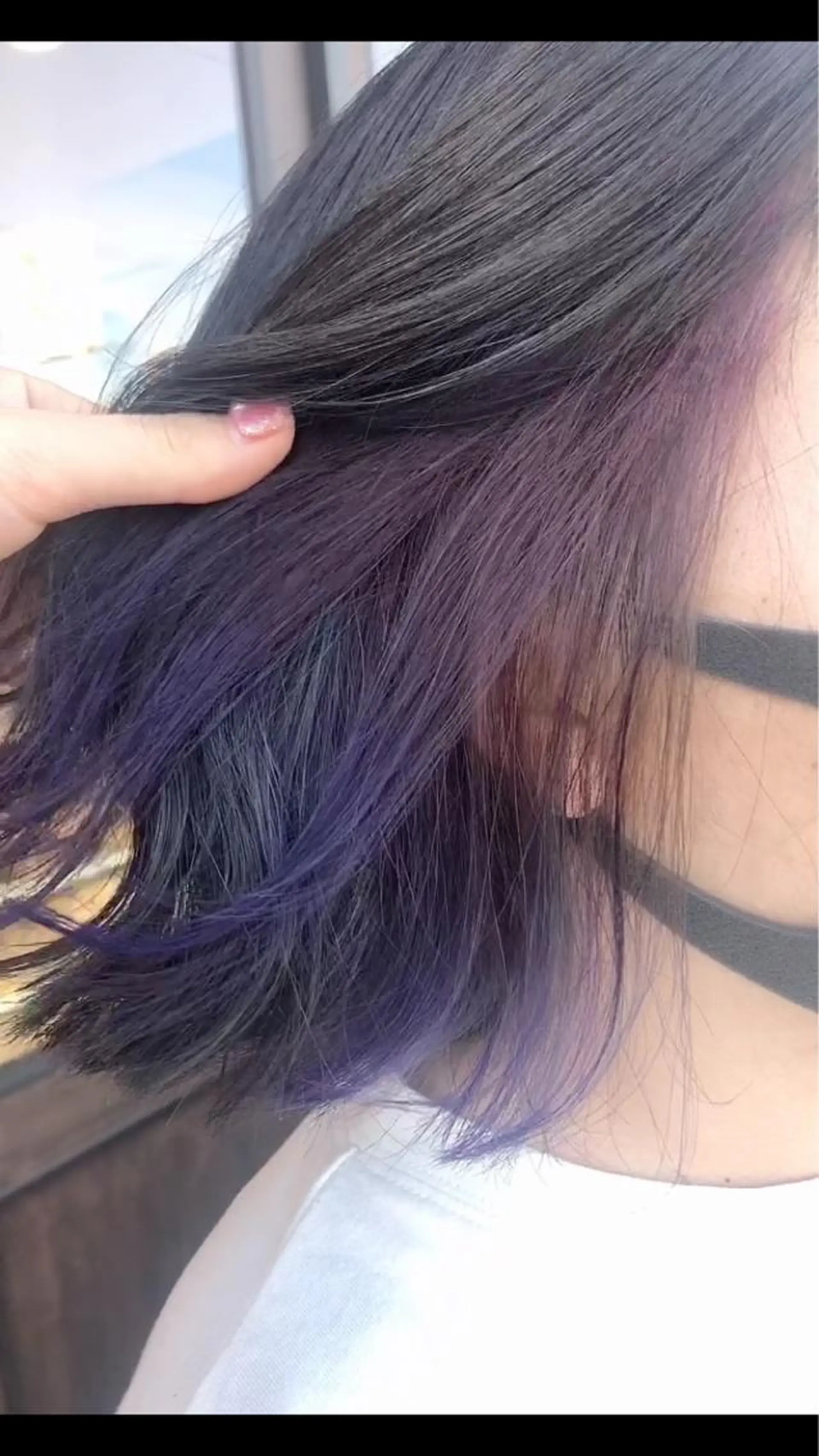 ミディアム カラー ベージュカラー デザインカラー グラデーションカラー パープルカラー 三村 桜生のヘアスタイル