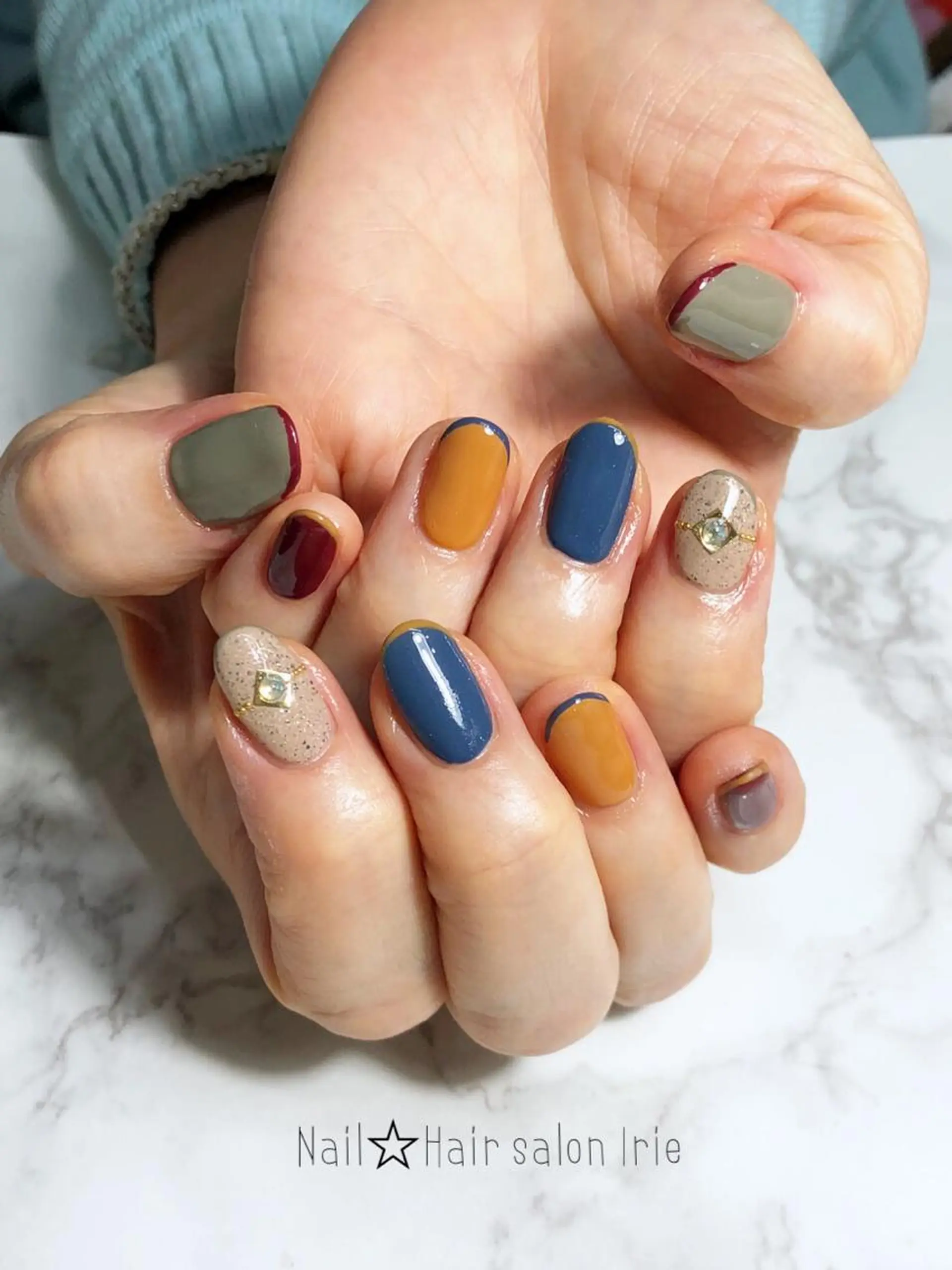 ネイル ハンドネイル 與儀 知佳のネイルデザイン