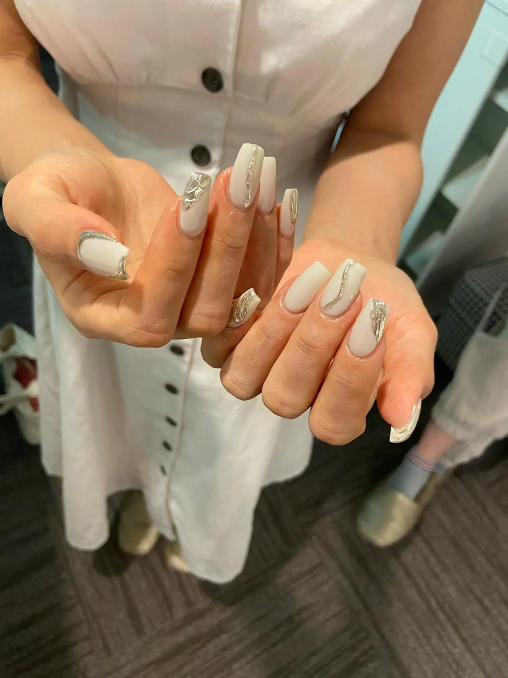 ネイル アートネイル フラッシュネイル フレンチネイル ジェルネイル キラキラネイル ハンドネイル 🎀 D.d _nailのネイルデザイン