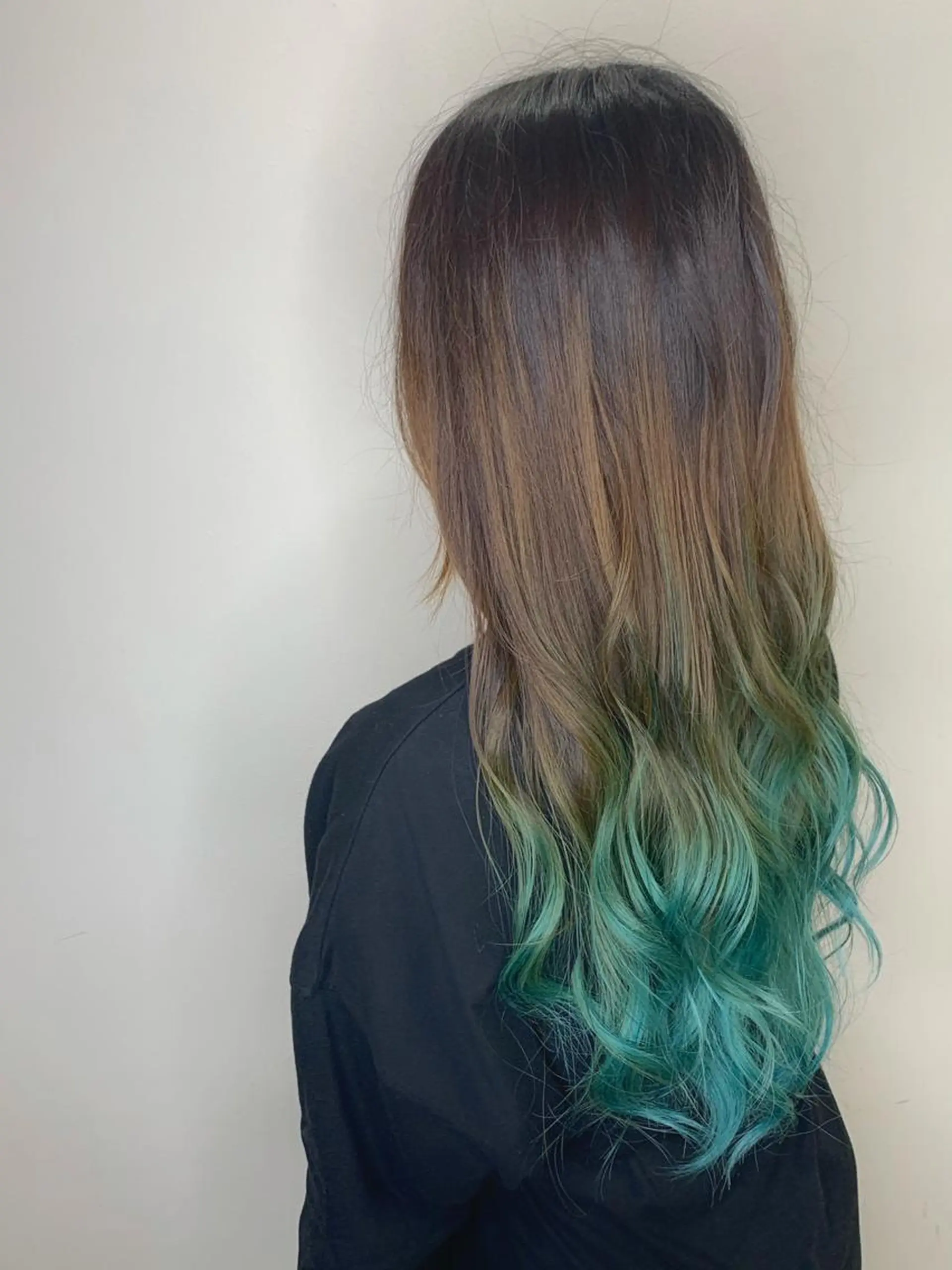 カラー 艶髪クリエイター🪽 秋田 聖也のヘアスタイル