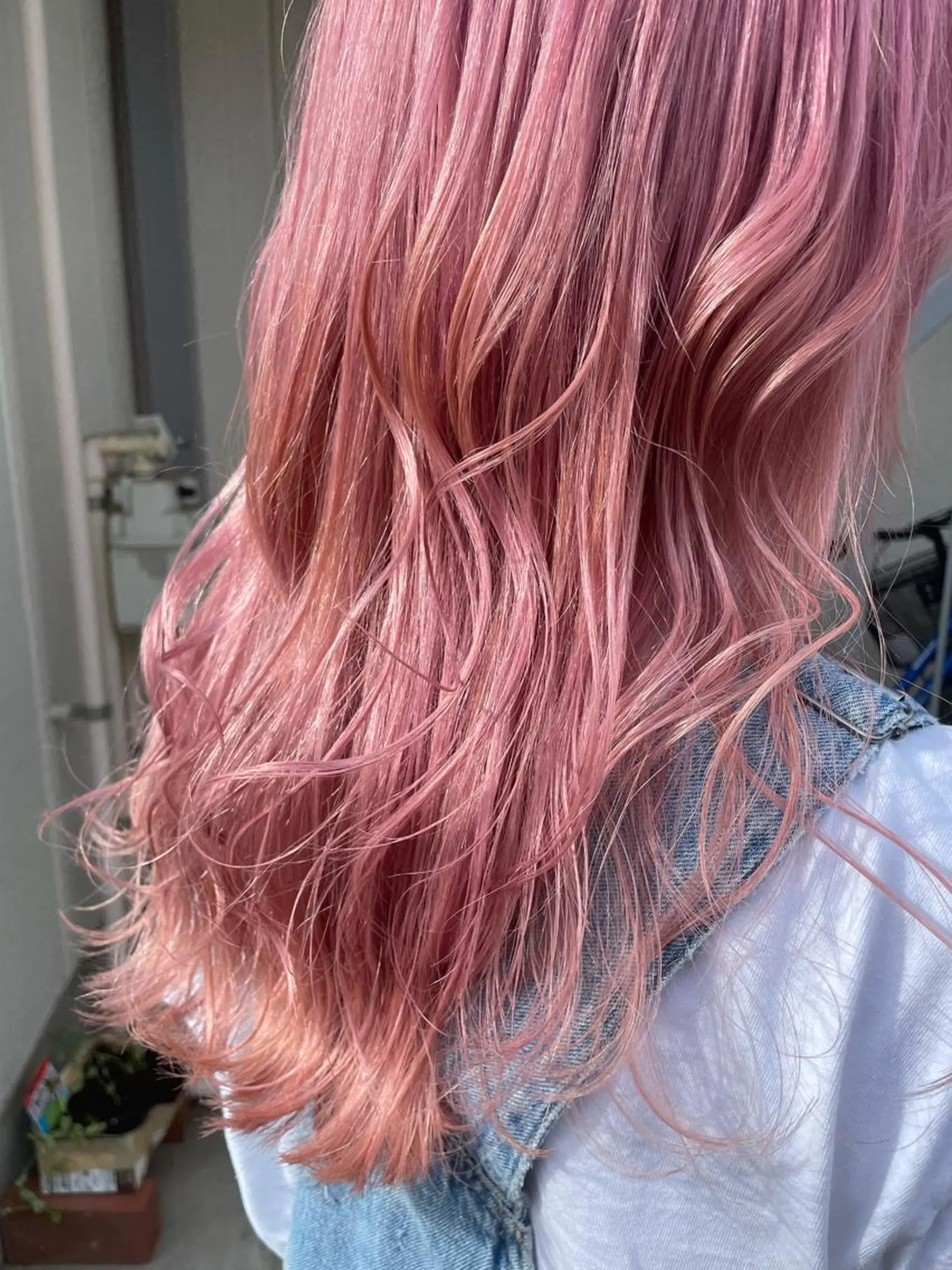 セミロング カラー ブリーチ ケアブリーチ ダブルカラー ピンクカラー インナーカラー 推し ブリーチ  髪質改善のヘアスタイル