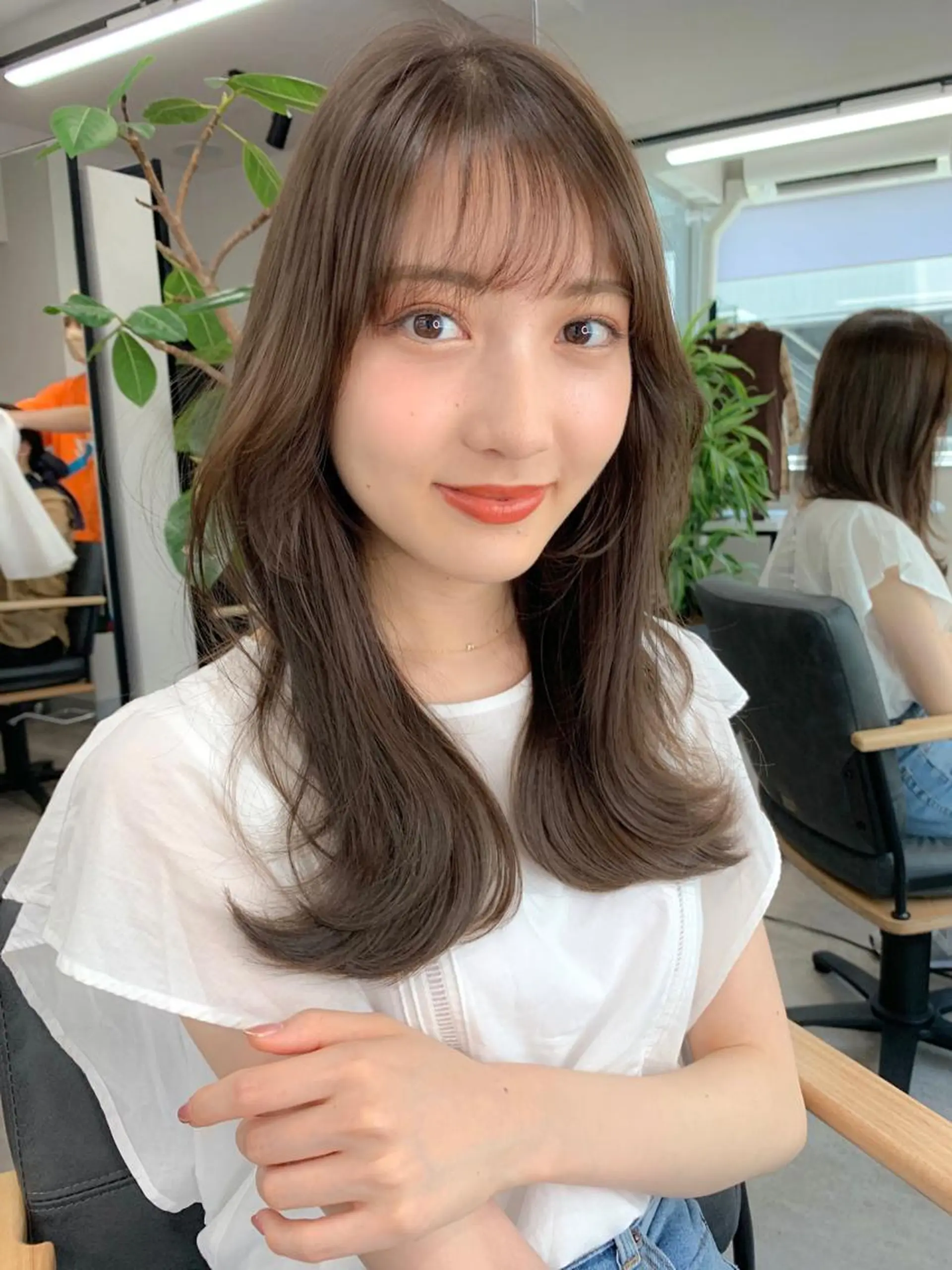 ロング カラー ベージュカラー 透明感カラー レイヤーカット ✨上品レディーなヘア スタイルへ✨髙木諒也のヘアスタイル