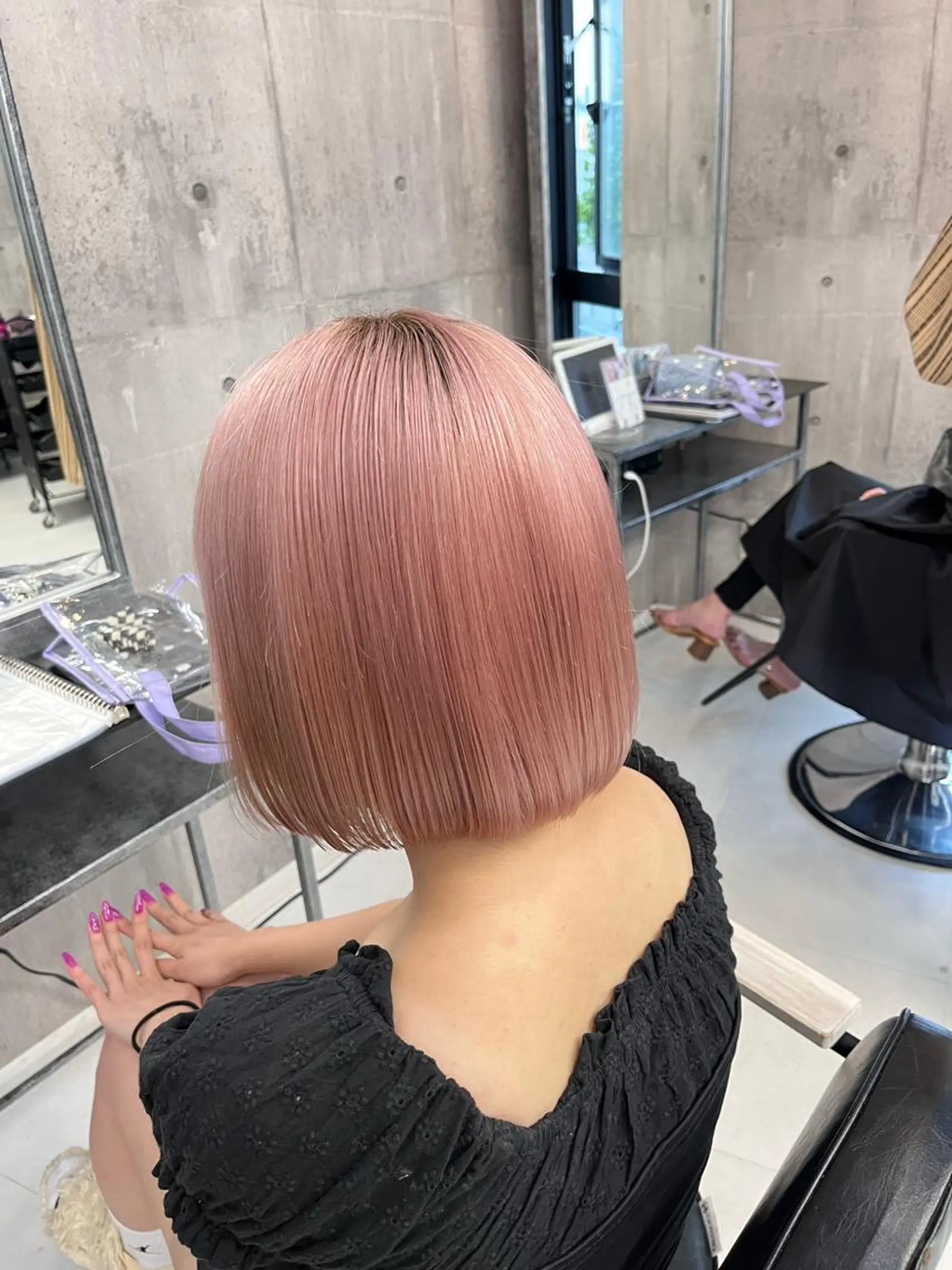 セミロング カラー ピンクカラー 【毎朝セット3分】 メンズパーマ　真人のヘアスタイル
