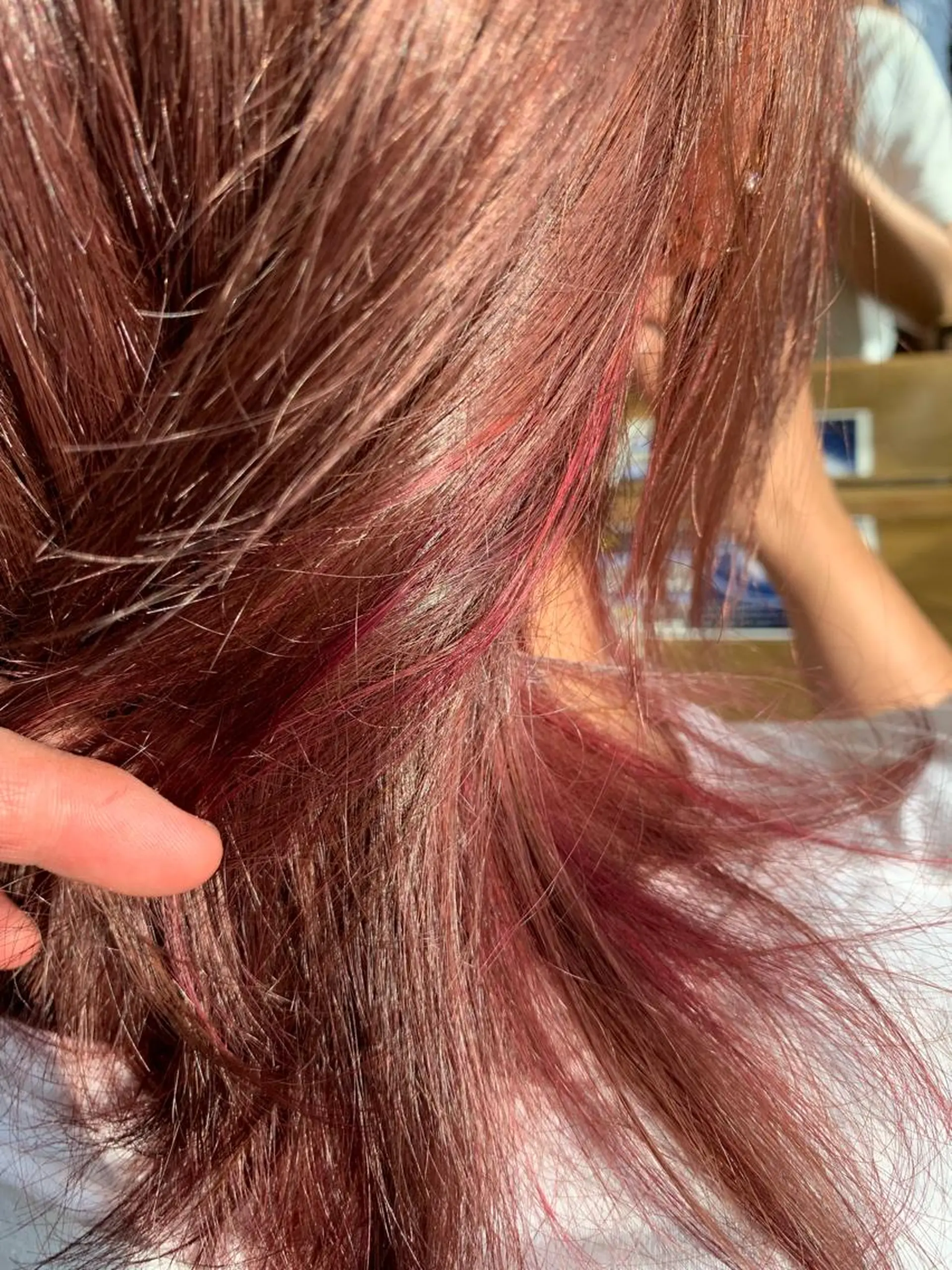 ミディアム カラー ハイライトカラー ハイライト トリートメント ヘアカラー 四ッ井 翔のヘアスタイル