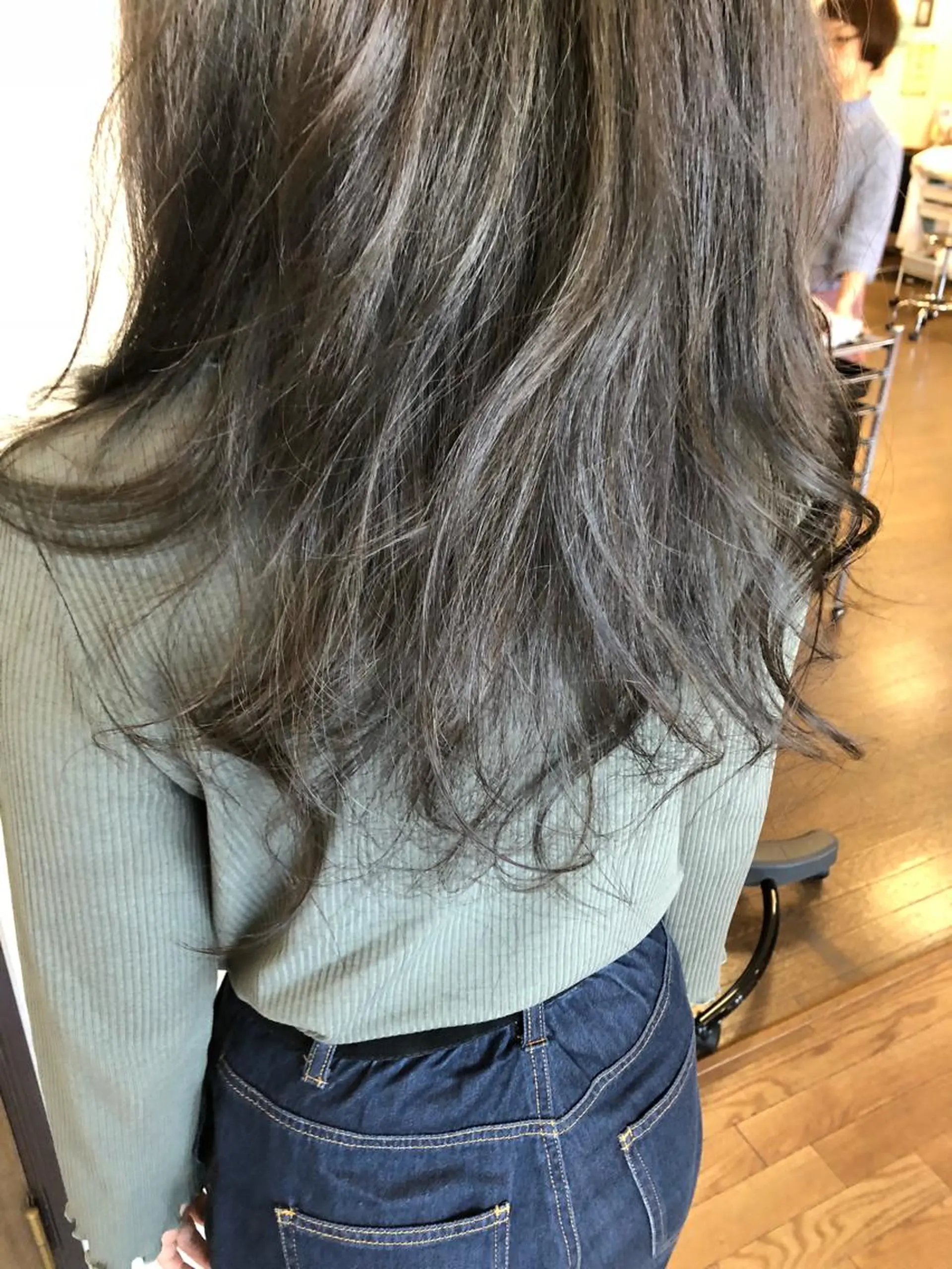 ミディアム カラー ハイライトカラー ハイライト カット ヘアカラー 五十嵐 聡のヘアスタイル