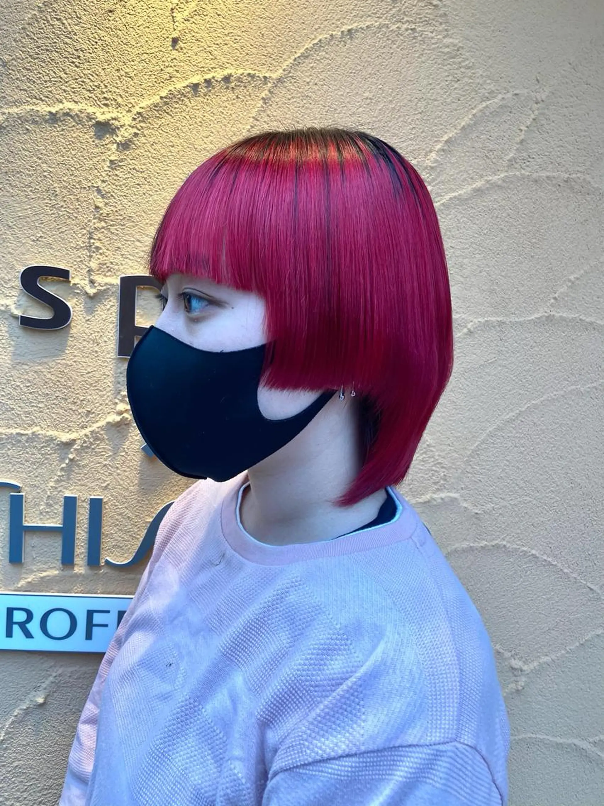 ミディアム レイヤーカット🖤 SAYAのヘアスタイル