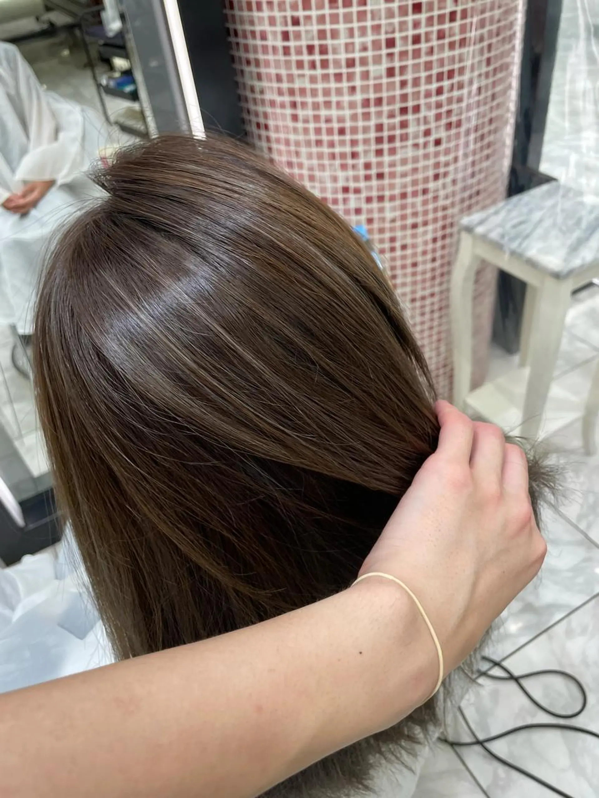 ロング カラー ハイライトカラー ハイライト コテ巻きパーマ 藤野佑成のヘアスタイル