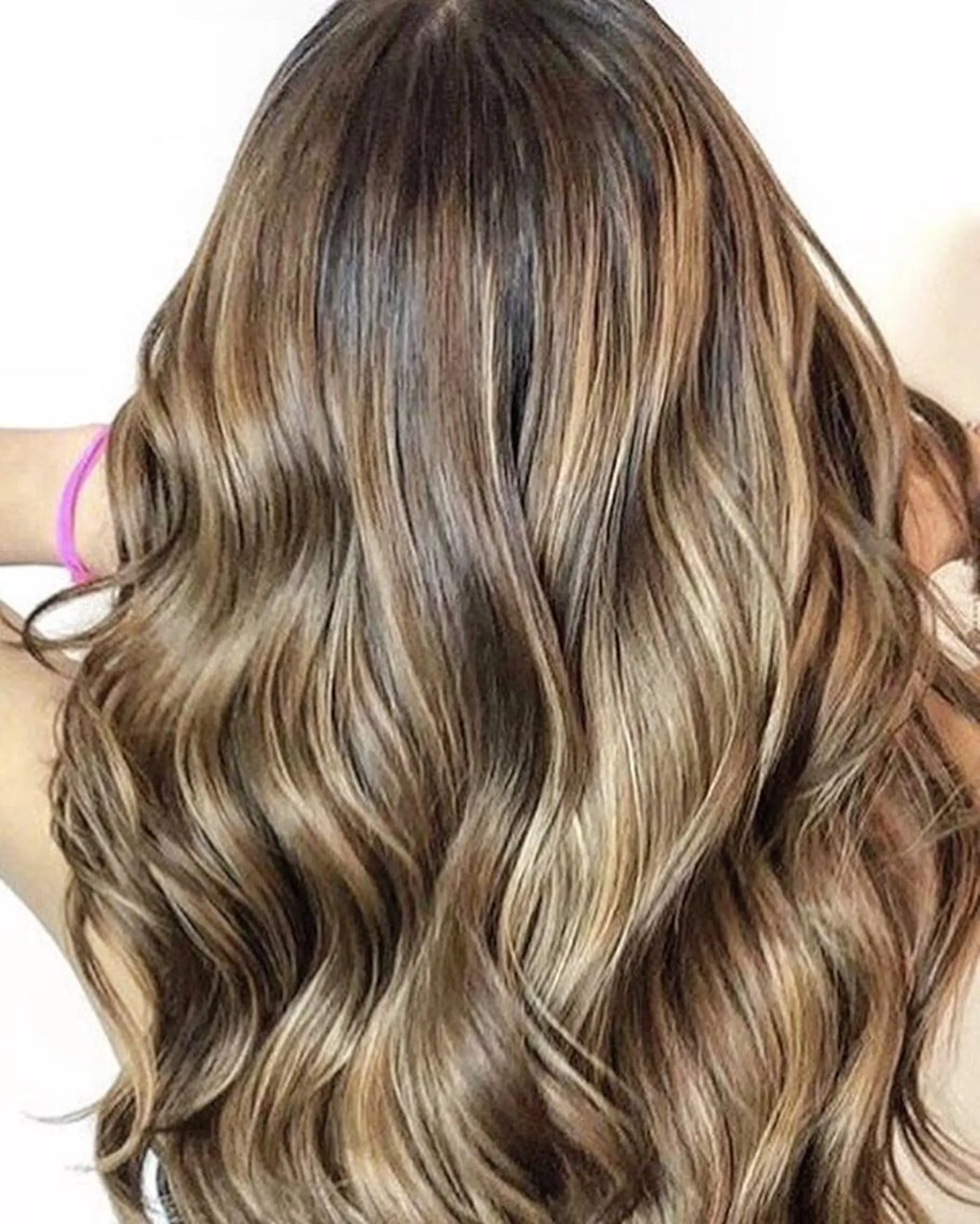 ロング カラー パーマ 大阪レミーエクステ チビ編み込みのヘアスタイル