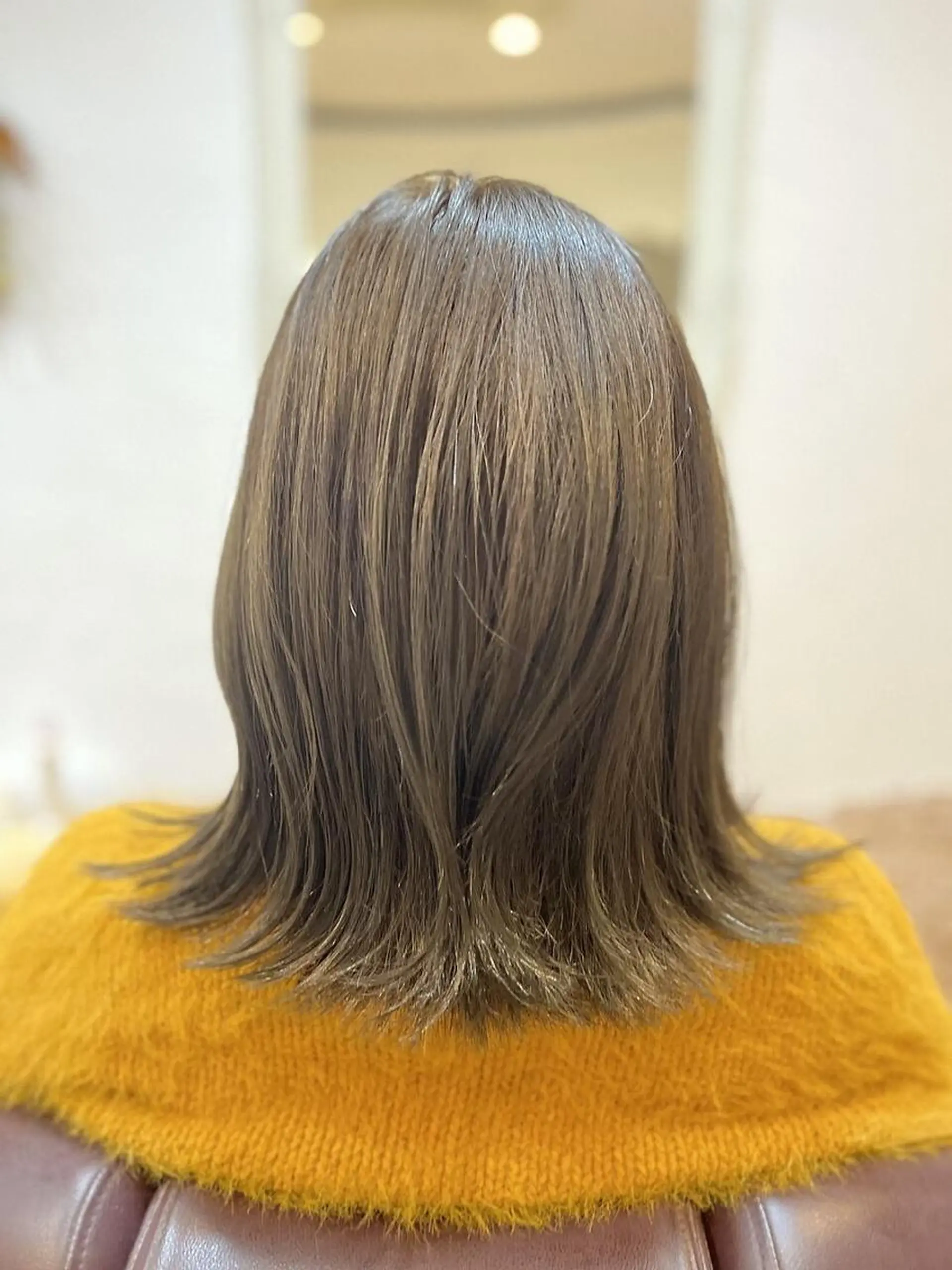 ミディアム 大西成那 WILLOW京橋のヘアスタイル