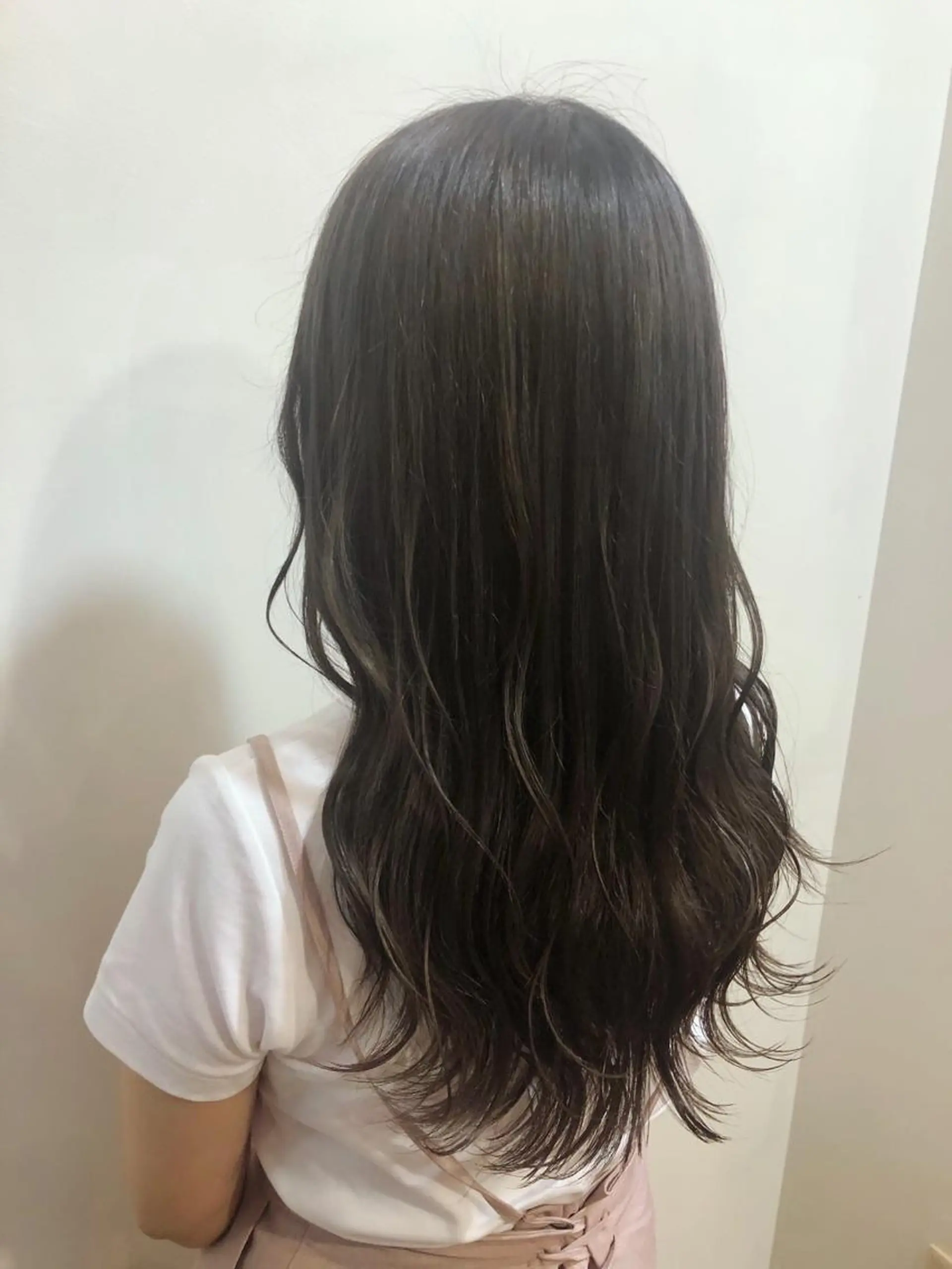 ロング カラー 🕊鈴木李歩🤍 /似合わせカットのヘアスタイル