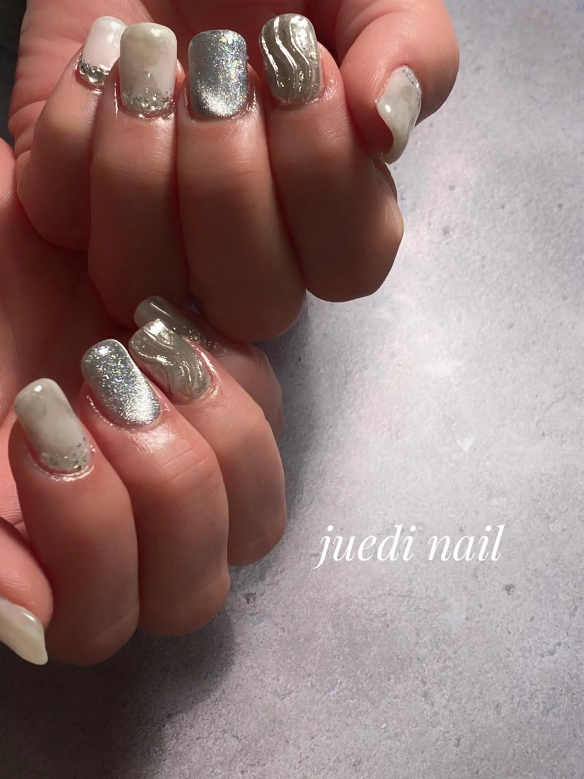 ネイル juedi nail(木曜日のネイル)所属・juedi nail 〜木曜日のネイル〜のネイルデザイン