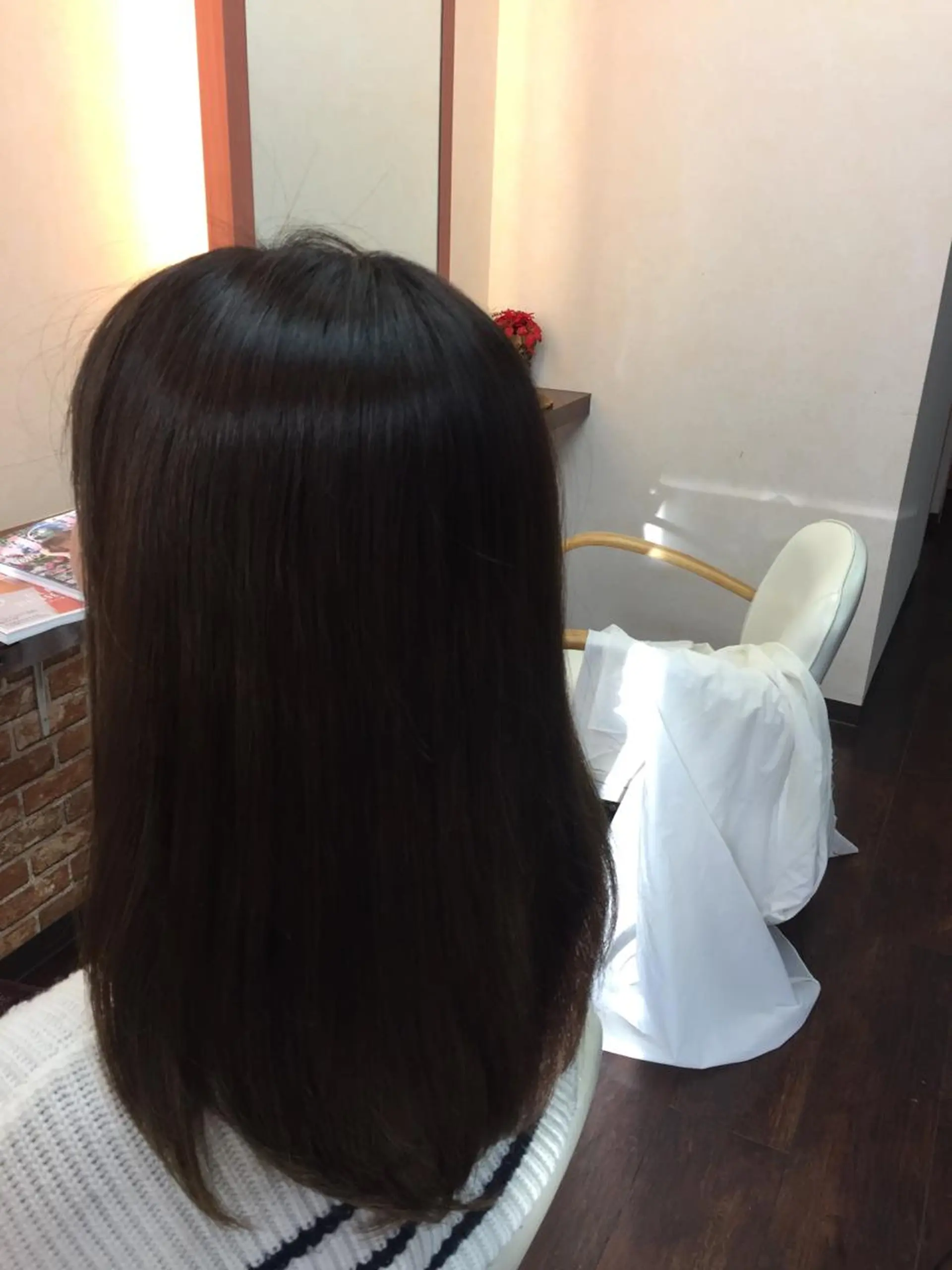 セミロング パーマ 桧山 真のヘアスタイル