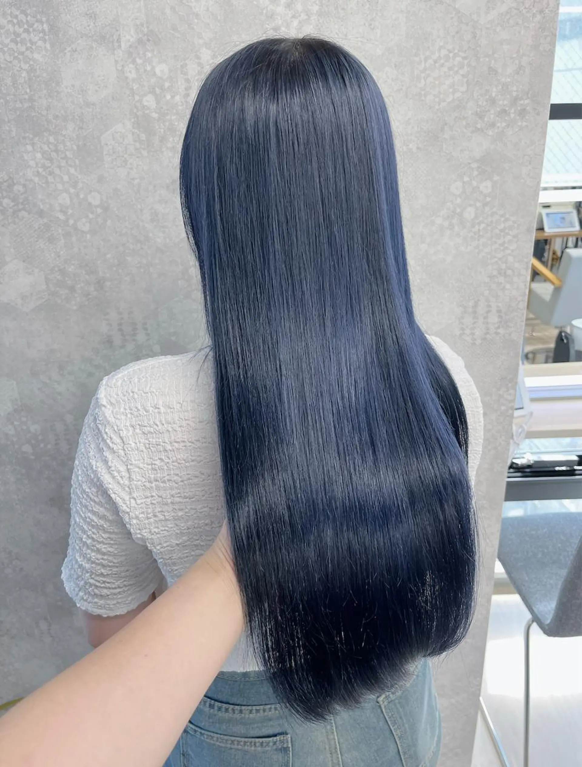 ロング カラー ヘアアレンジ ヘアカラー トリートメント 韓国レイヤーカット/ 儚げカラーチナツのヘアスタイル