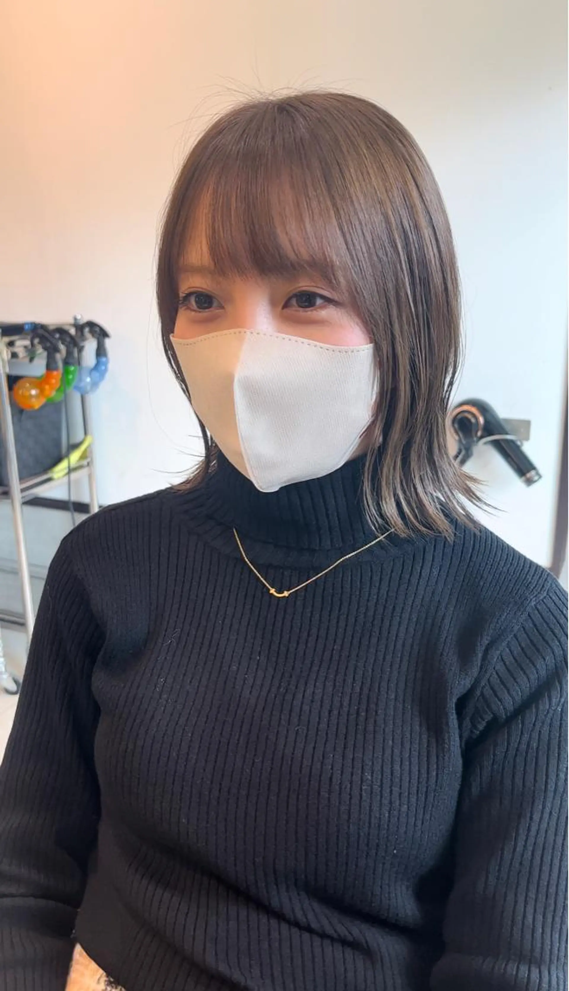 ショート カラー 切りっぱなしボブ グレージュ ボブ カット ヘアカラー トリートメント 手塚 亮汰のヘアスタイル