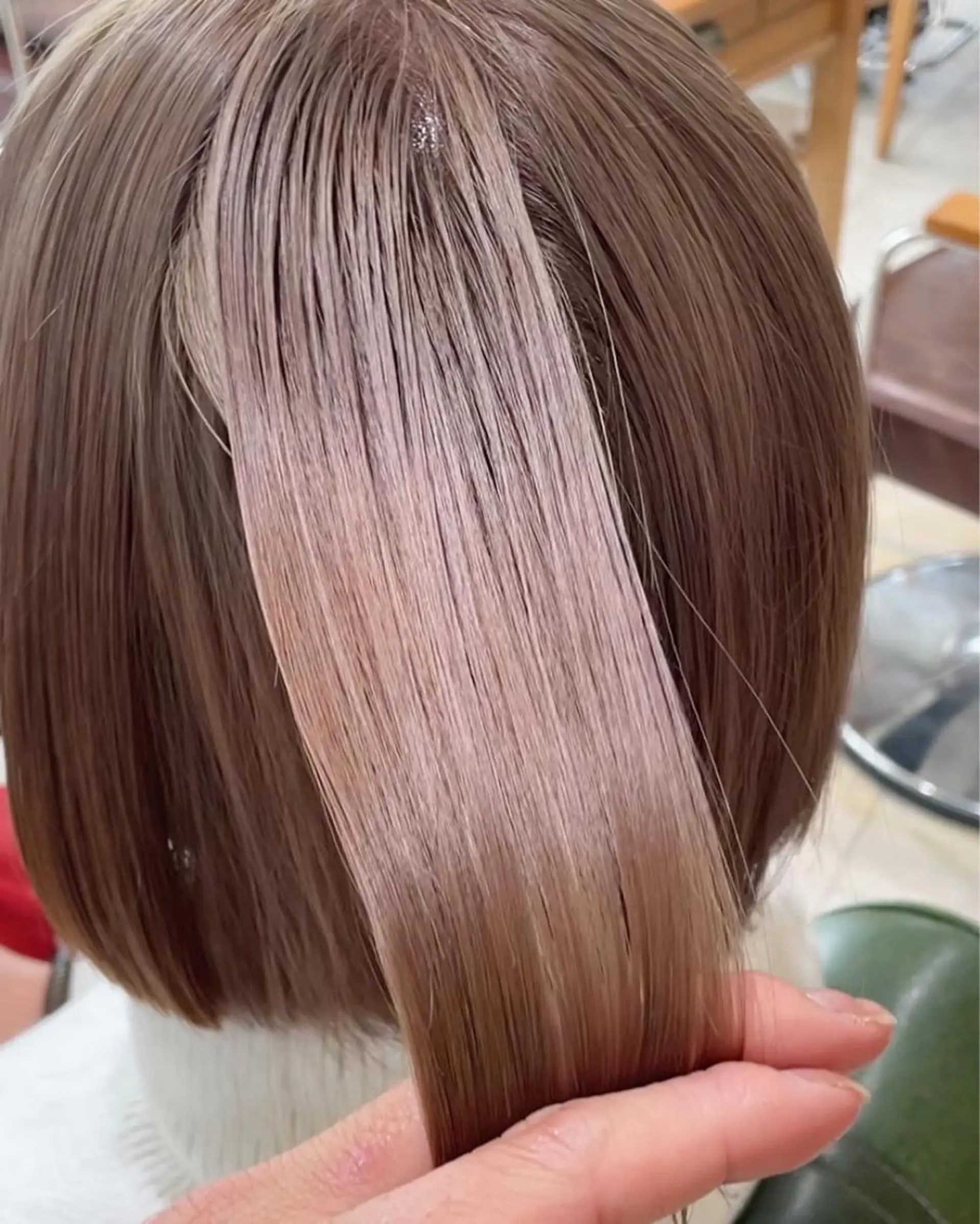 ミディアム カラー ブリーチ ケアブリーチ 髪質改善 カット ヘアカラー トリートメント 過去一の柔髪ヘア 🌿einshairのヘアスタイル