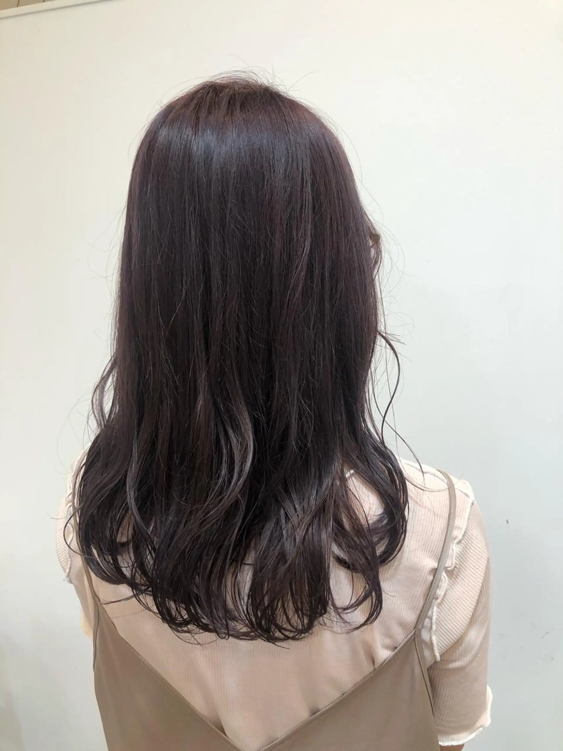 カラー グレージュ 大迫 江梨のヘアスタイル