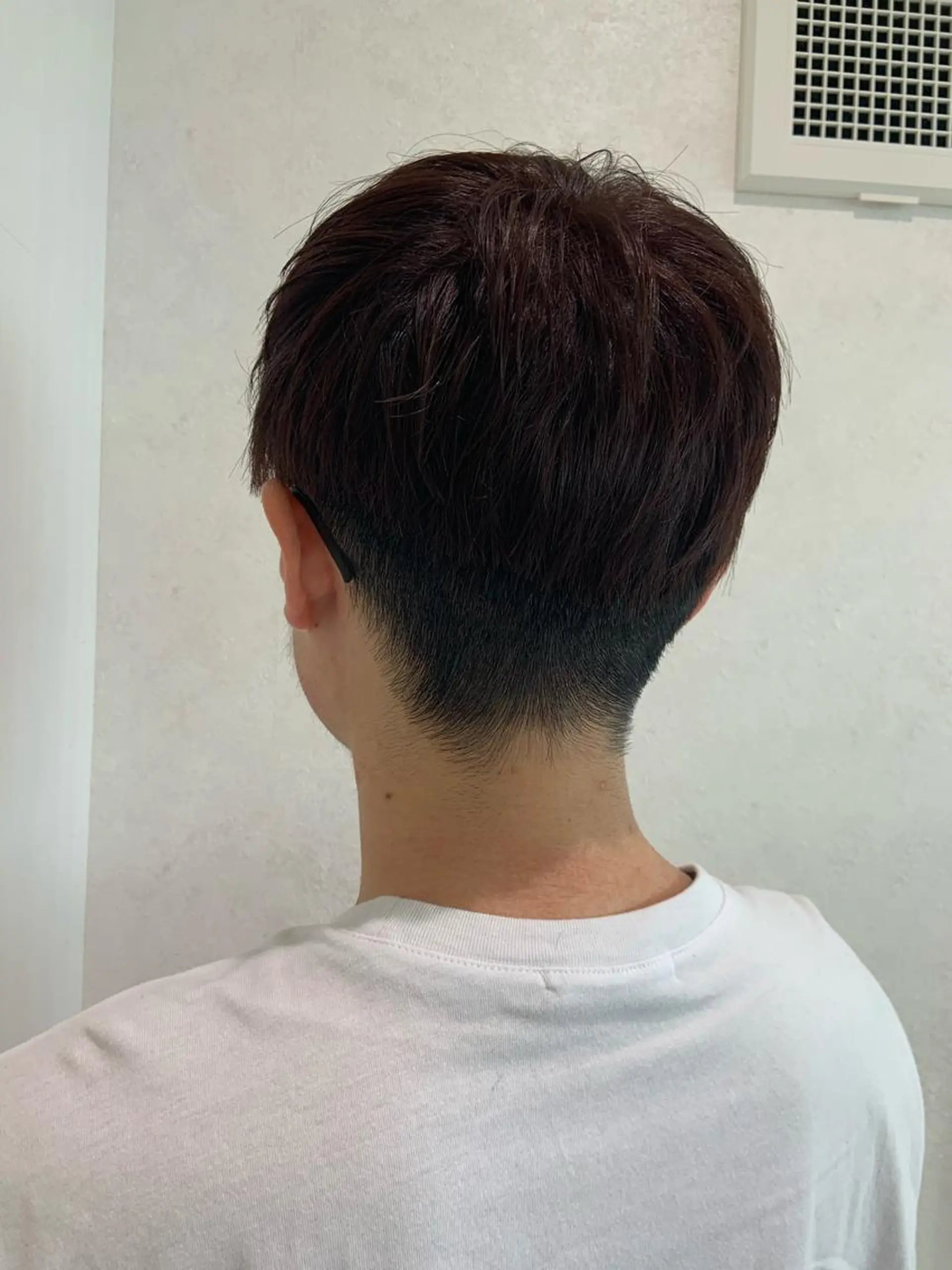 ショート カラー ヘアアレンジ メンズ メンズブリーチ ベージュカラー ブリーチ ブリーチなしカラー ハイトーンカラー🤍 山下 優華のヘアスタイル