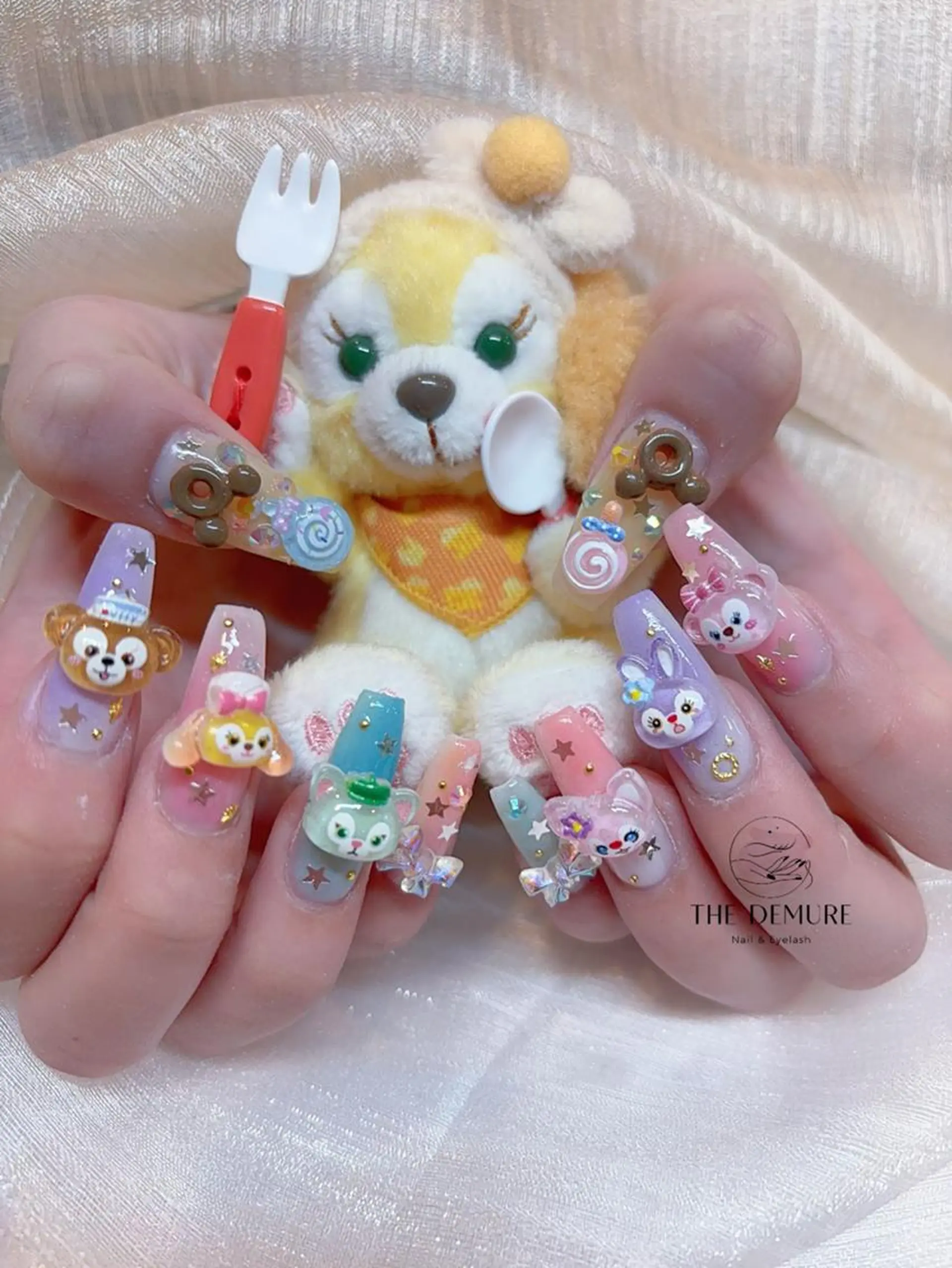 ネイル アートネイル フットネイル キラキラネイル 韓国ネイル ロングネイル 🌈 Cocoネイル 高田馬場店✨のネイルデザイン