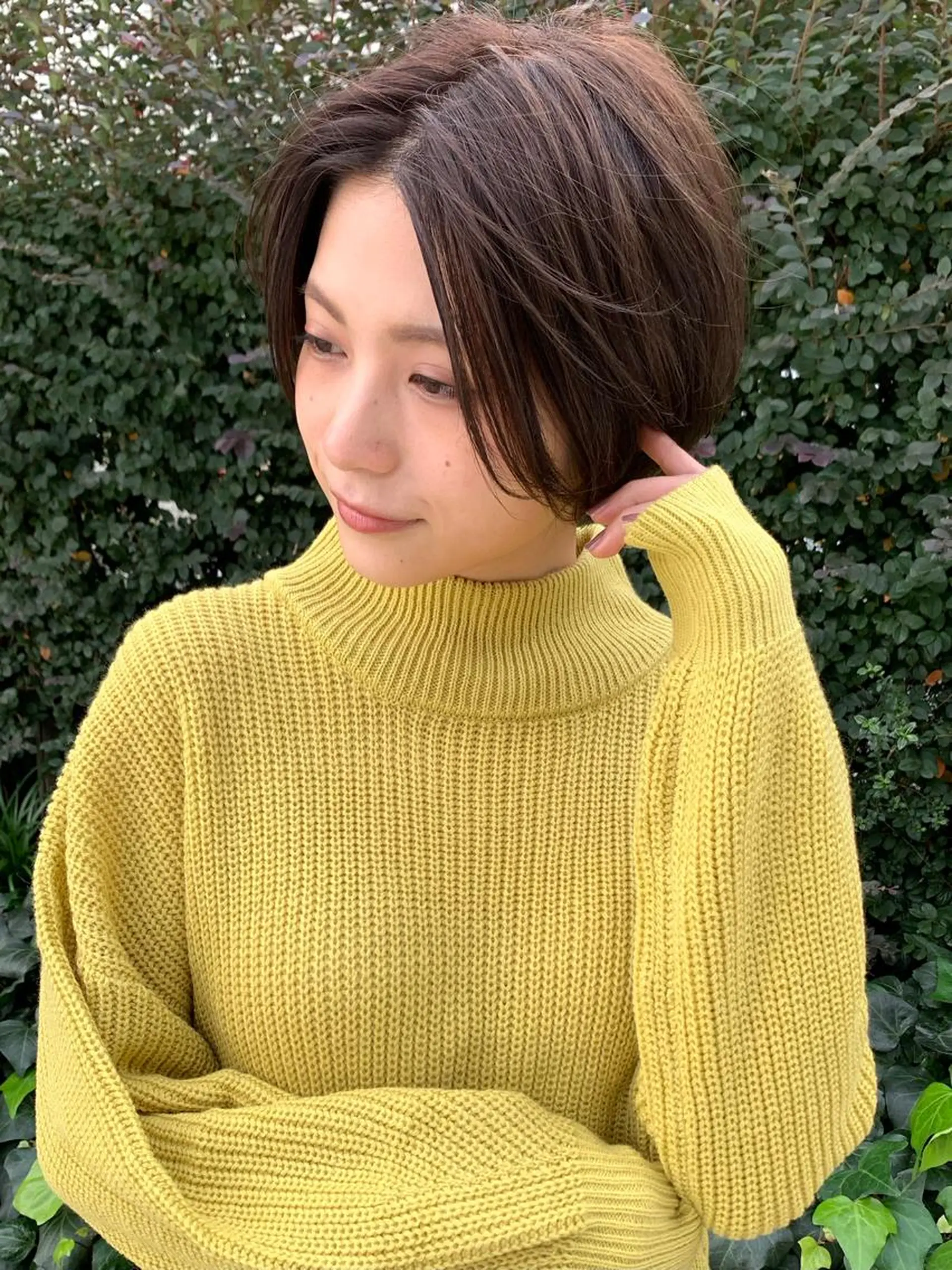ショート カラー グラデーションカラー オリーブカラー ボブ 大西 真人🪴のヘアスタイル