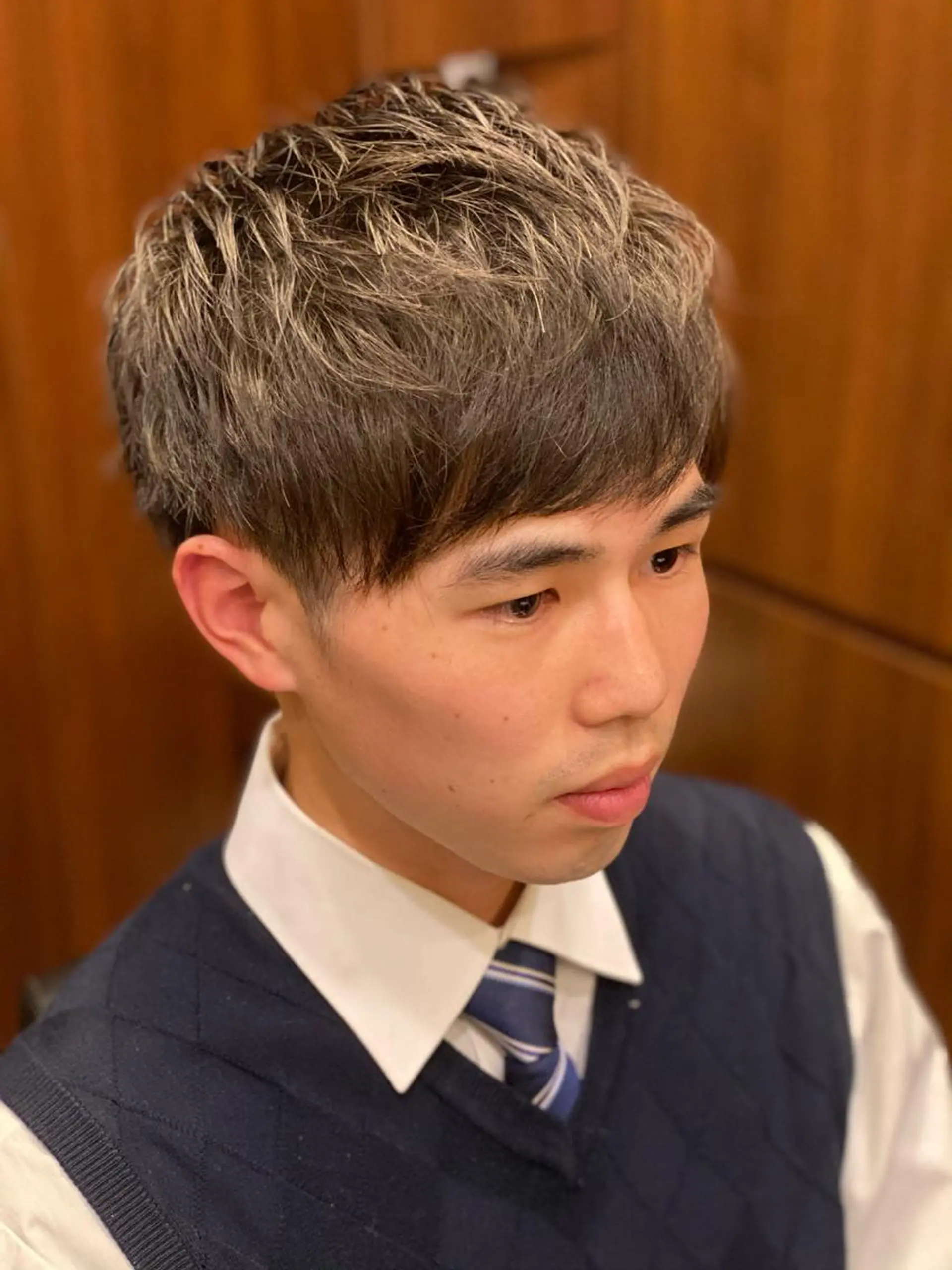 ショート メンズ 波岡 萩斗のヘアスタイル