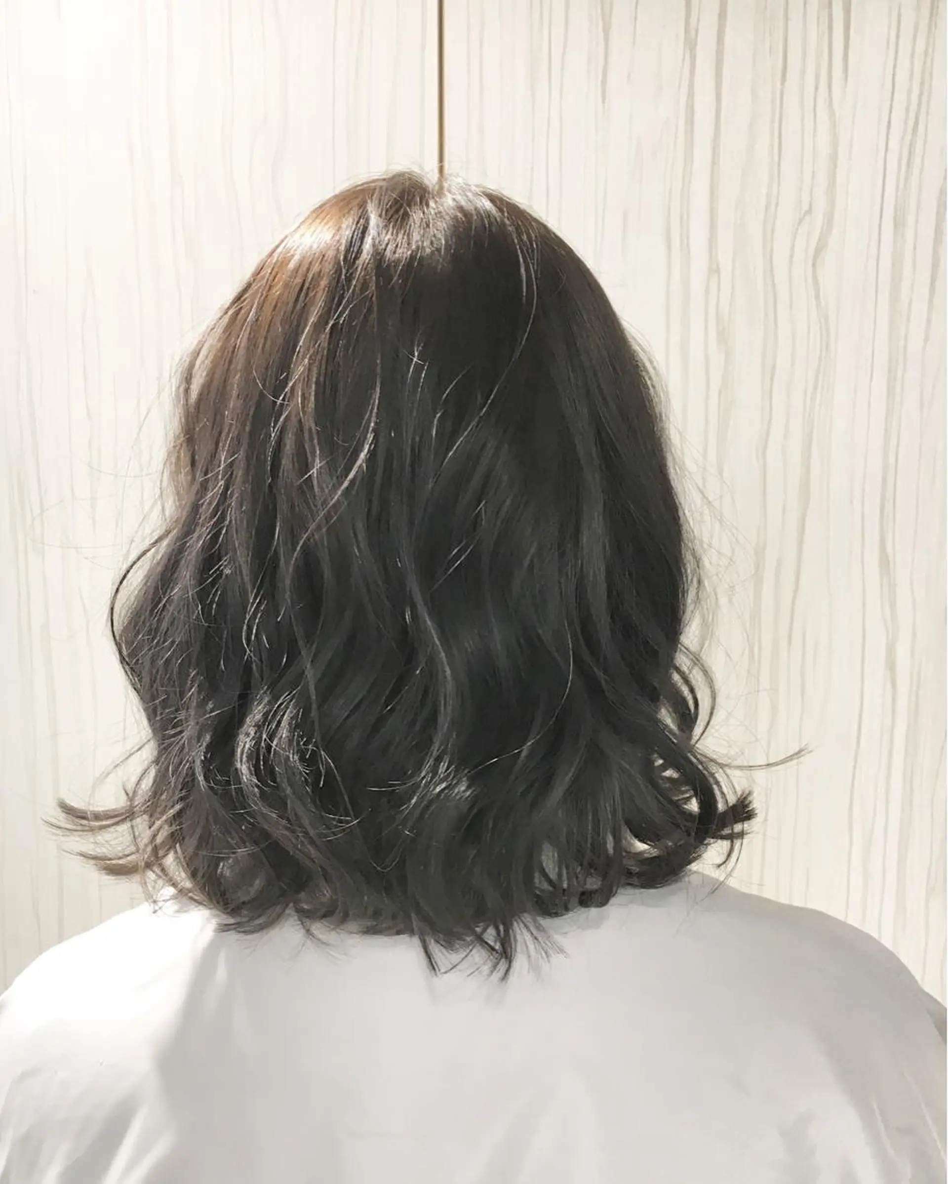 ミディアム カラー パーマ ヘアアレンジ ラベンダーカラー ラベンダーグレー ✨艶髪✨透明感✨ 山内大樹のヘアスタイル