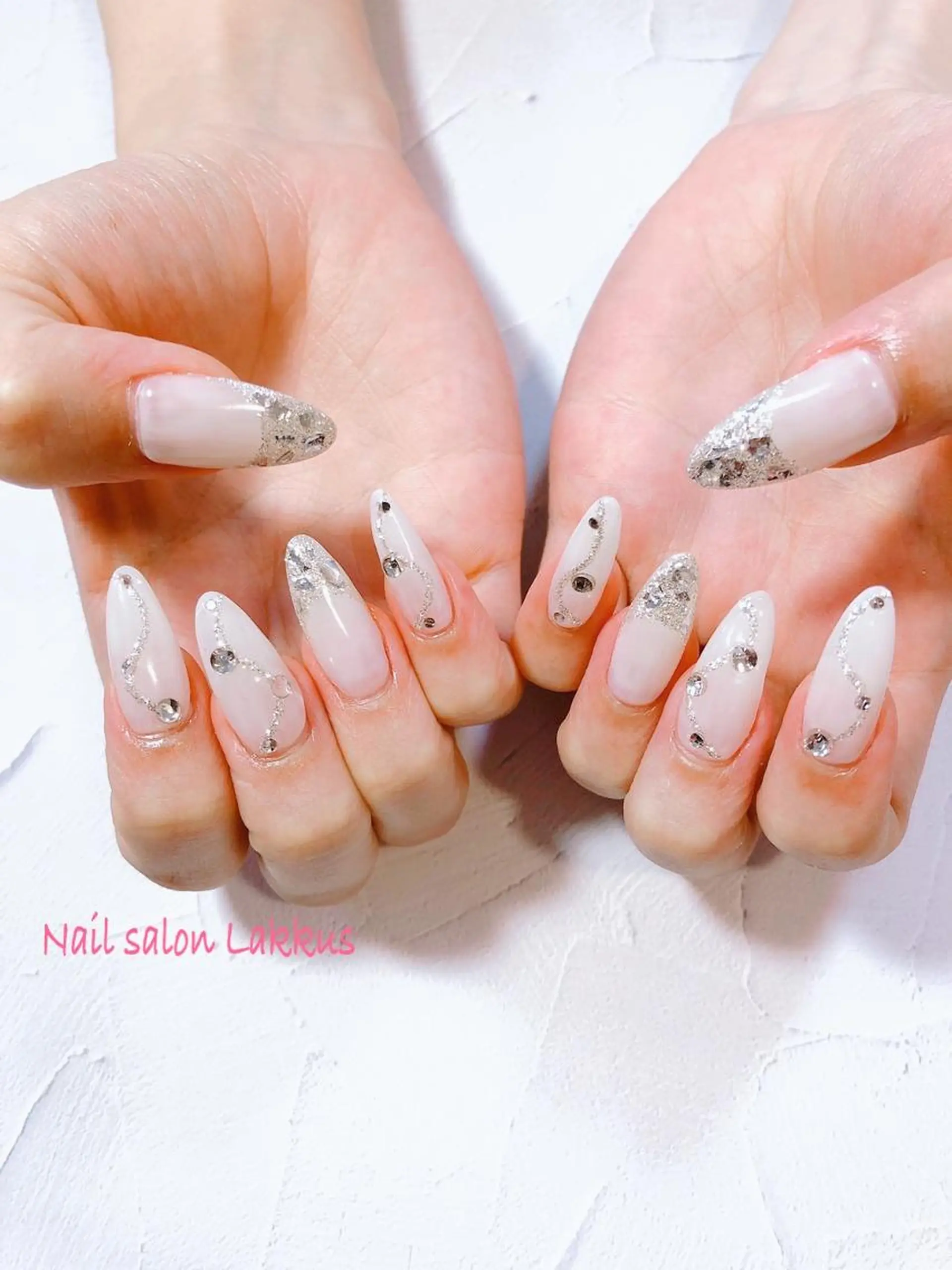 ネイル 長さ出し ジェルネイル Lakkus T－CHIのネイルデザイン