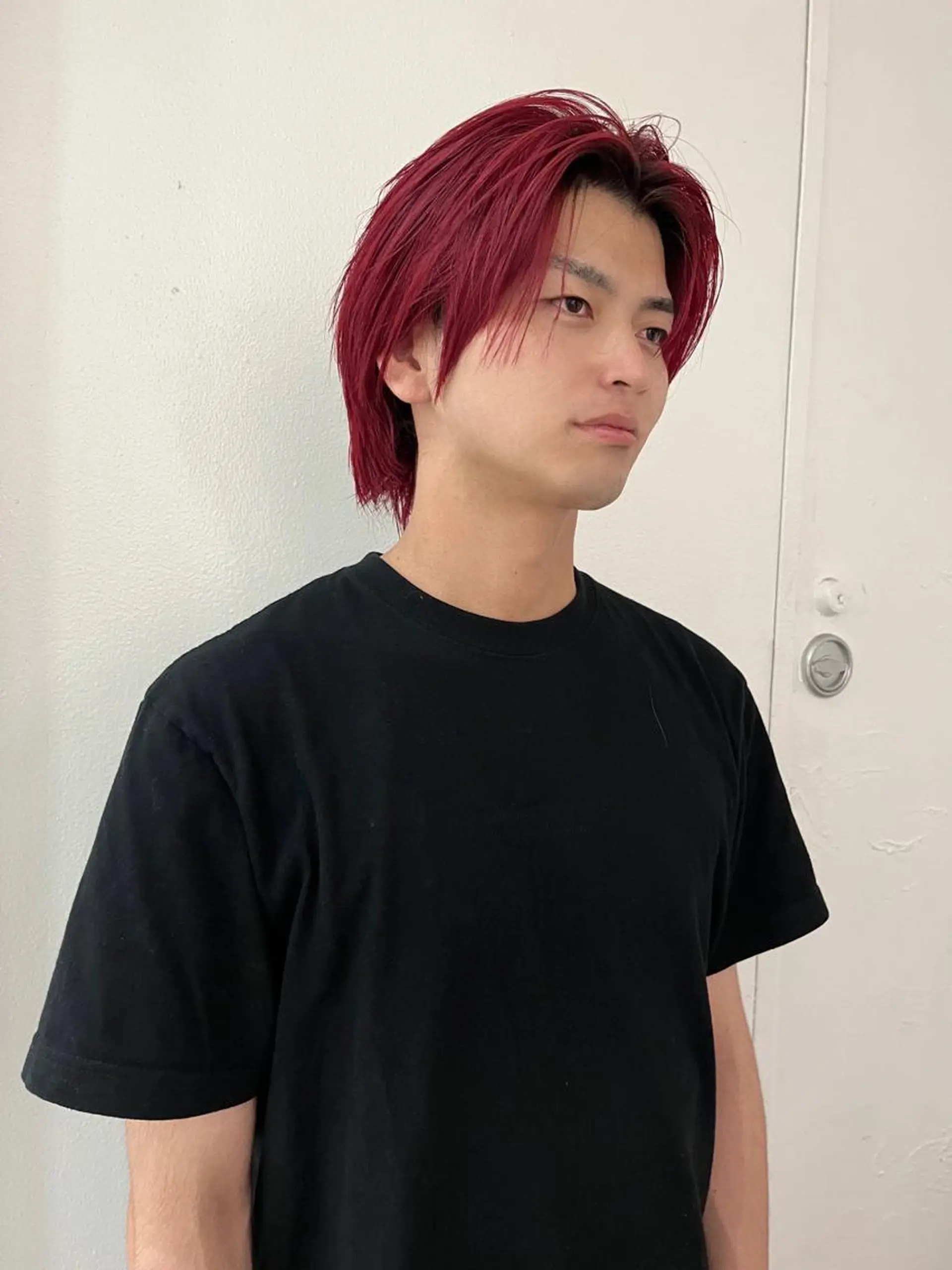 ショート カラー メンズ メンズバレイヤージュ メンズブリーチ センターパート フェードカット メンズハイライト THE  AGATA TOKYO所属・スパイラルパーマ/デ ザインカット/アミのヘアスタイル