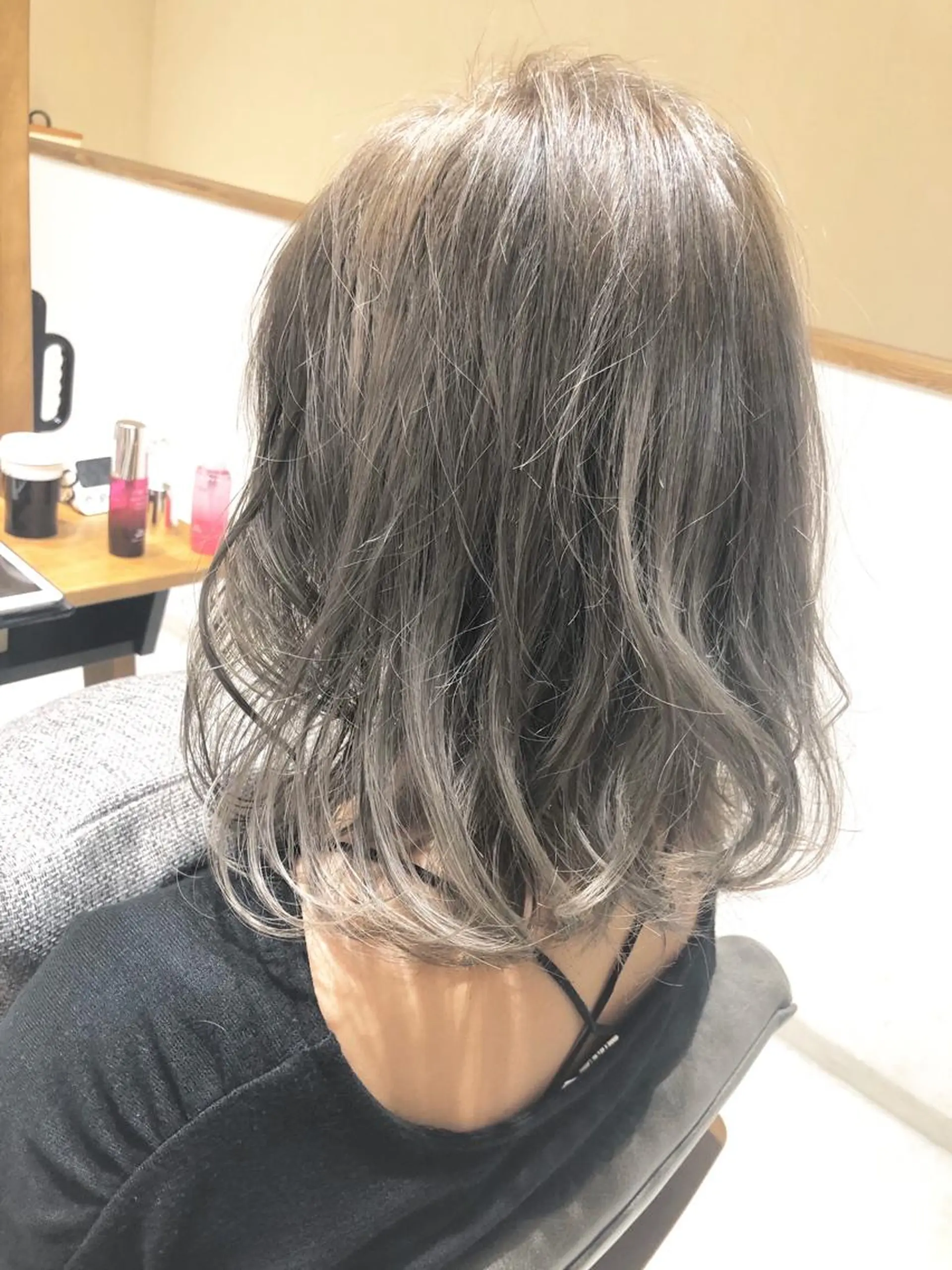 ミディアム カラー 🌟イメチェン美容師 🌟清水 大輝のヘアスタイル
