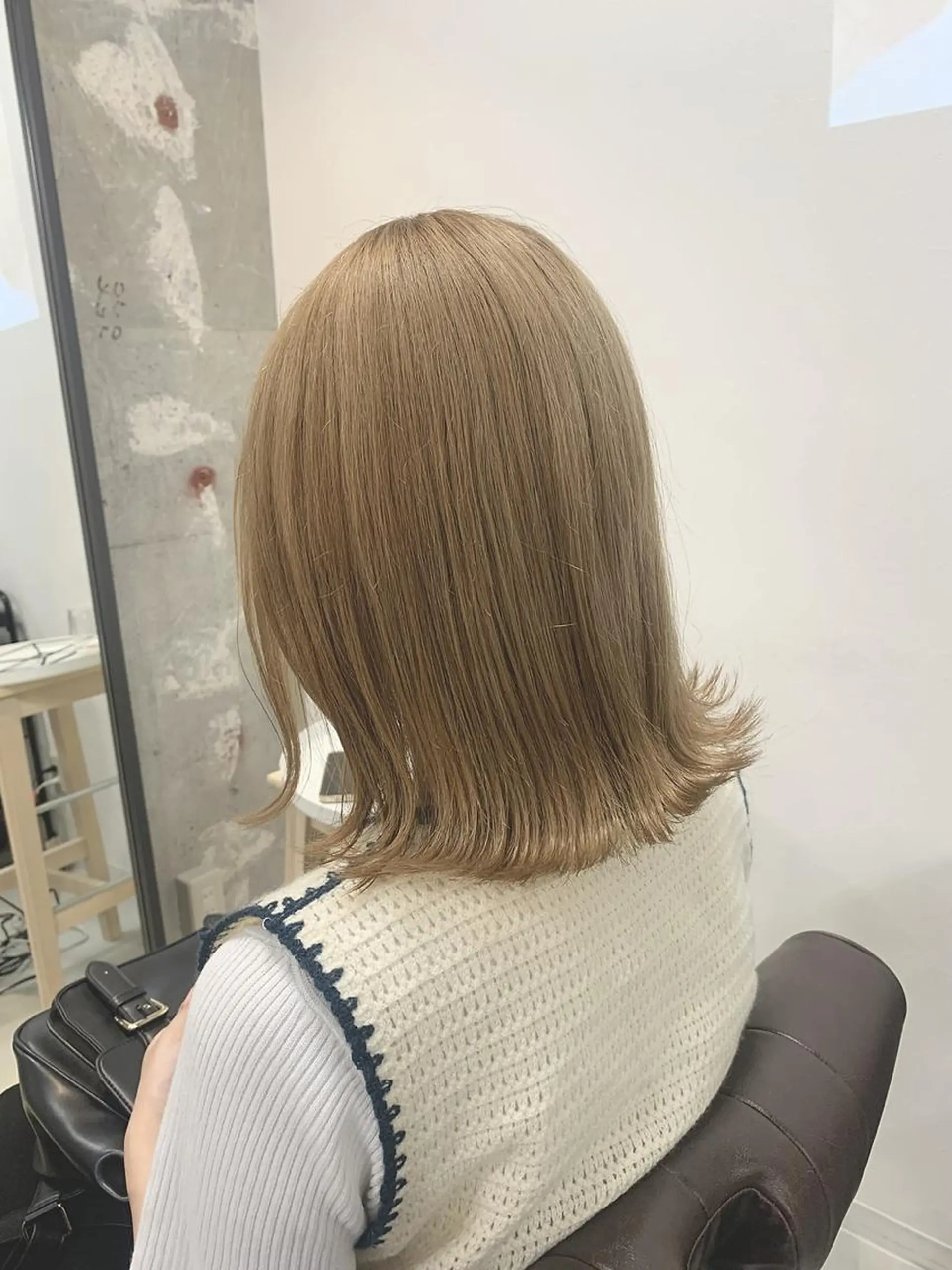 ミディアム カラー 眞名子 瑞紀のヘアスタイル
