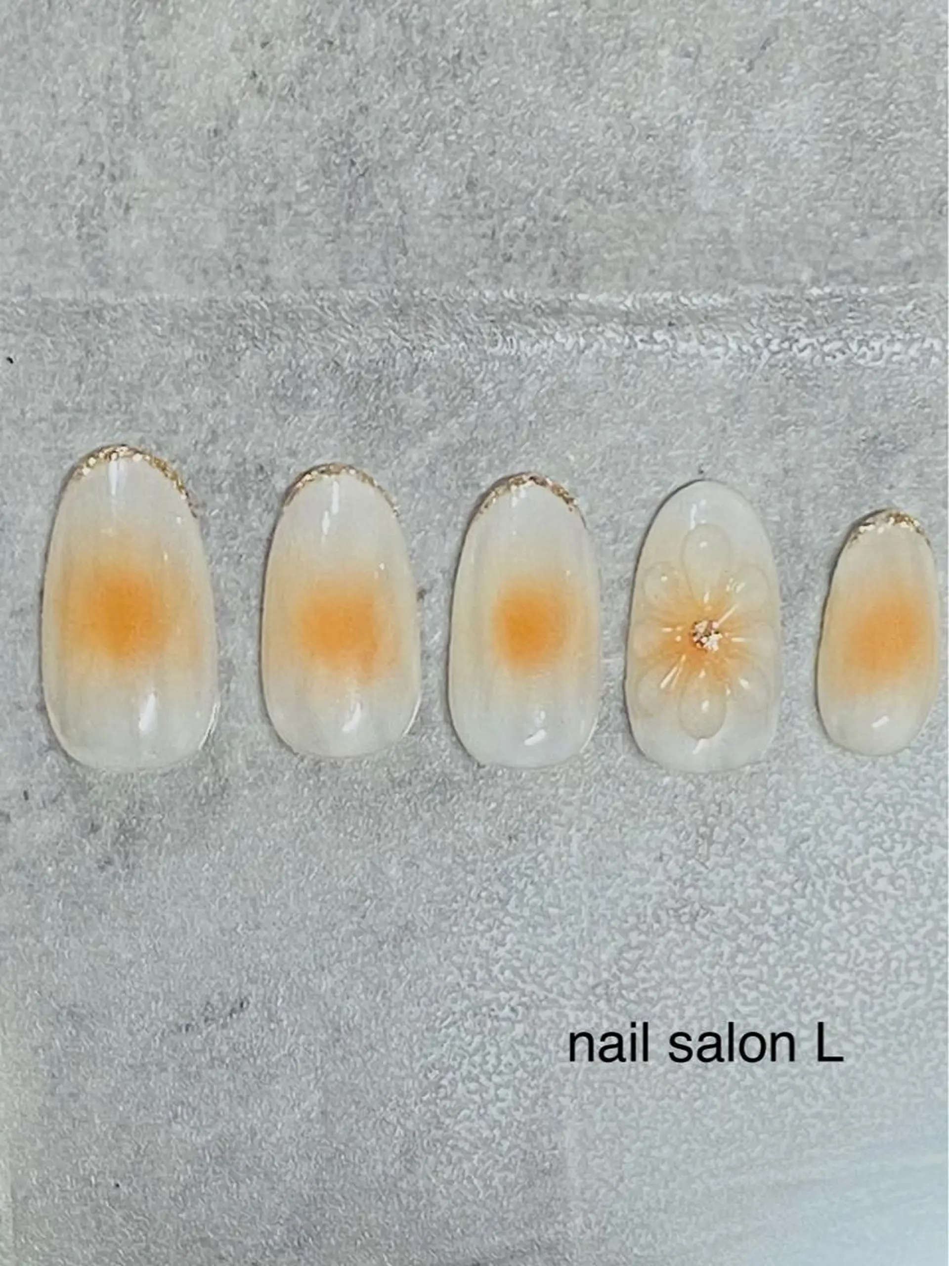 ネイル チークネイル フラワーネイル ぷっくりネイル ハンドネイル 吉川市 ネイルサロンLのネイルデザイン