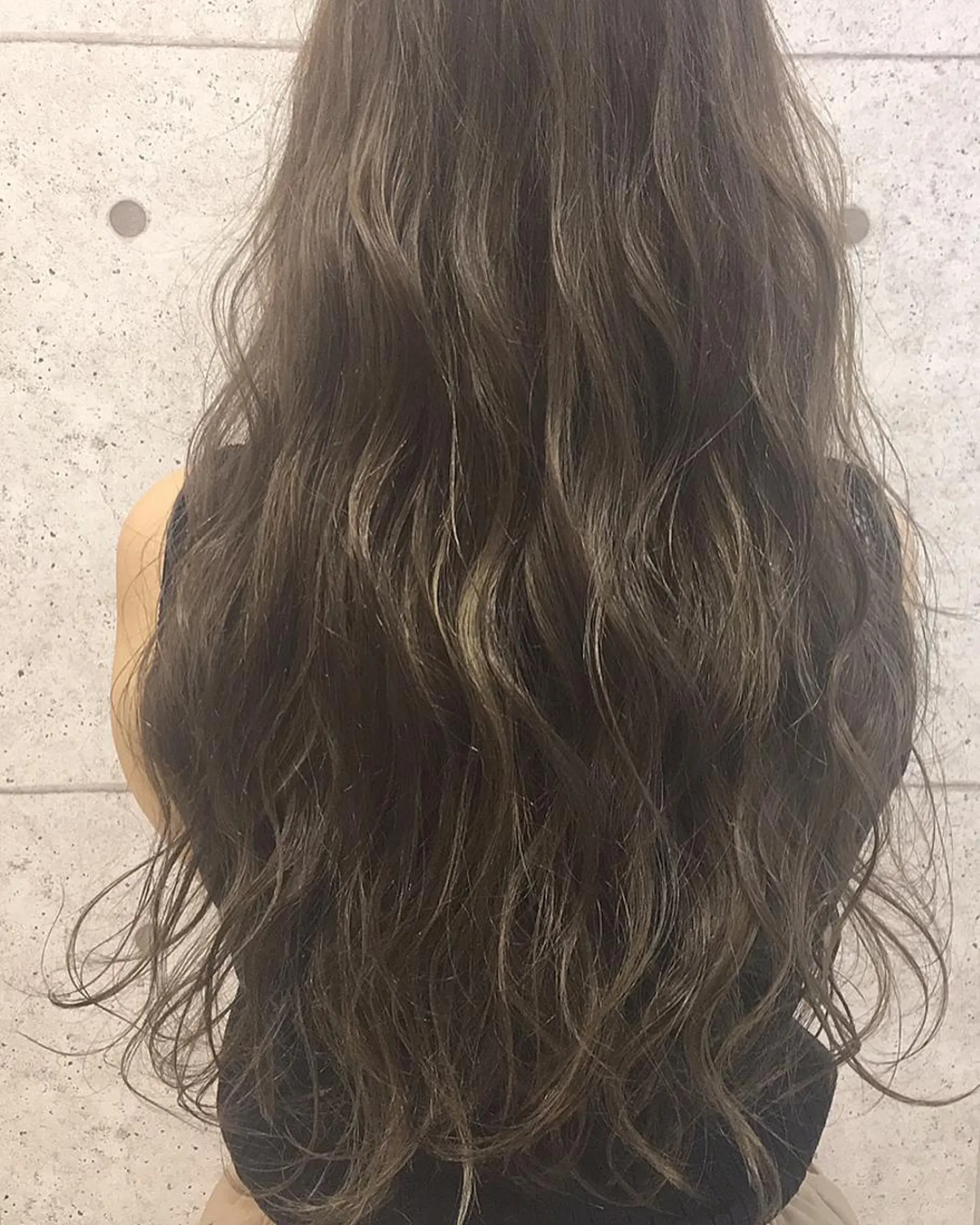 ロング カラー グラデーションカラー ハイライトカラー ハイライト RUMéL 🌙YUIのマツエク・マツパデザイン