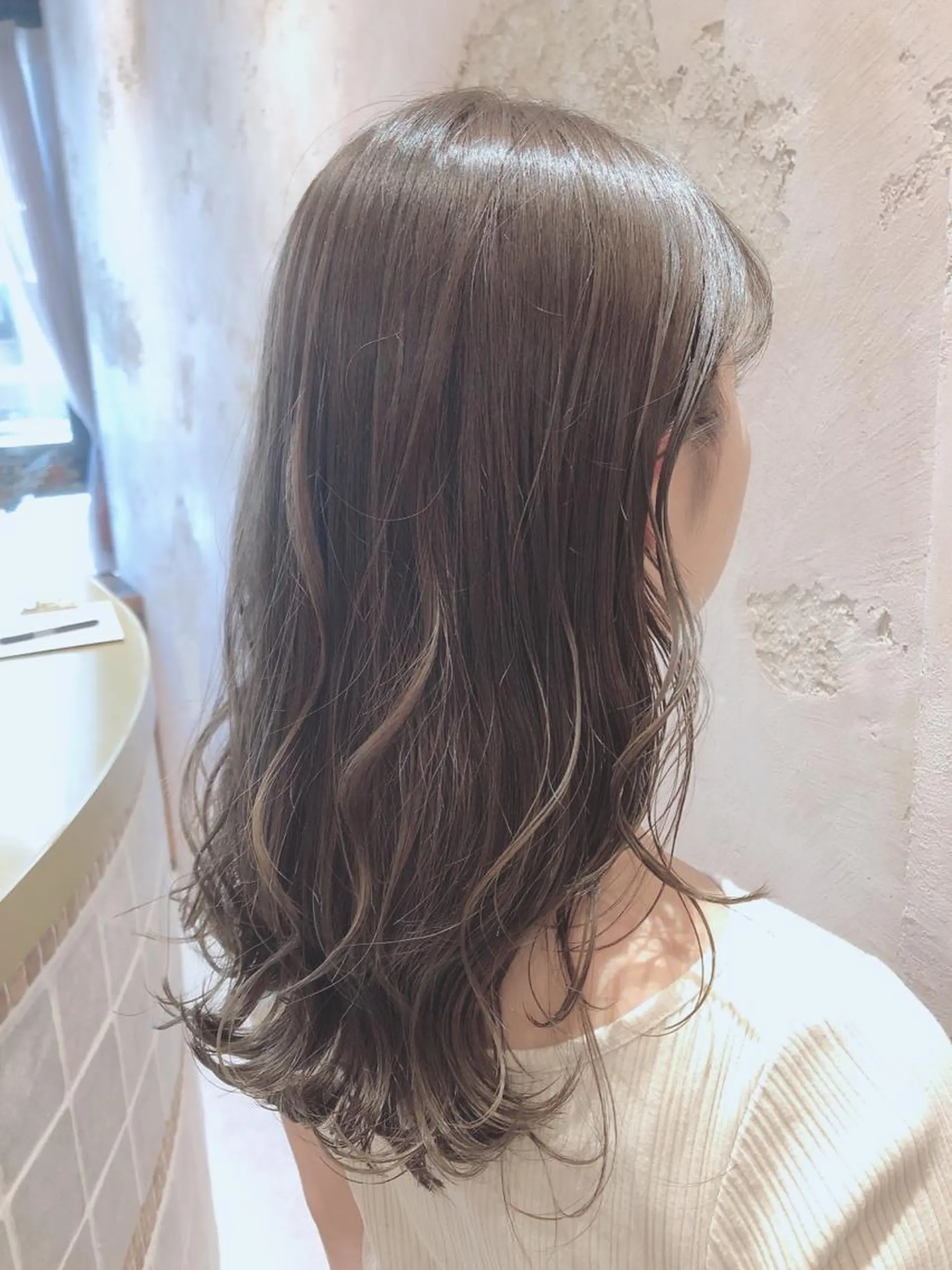 ミディアム カット ヘアカラー トリートメント 代表山口ひな 髪質改善のプロのヘアスタイル