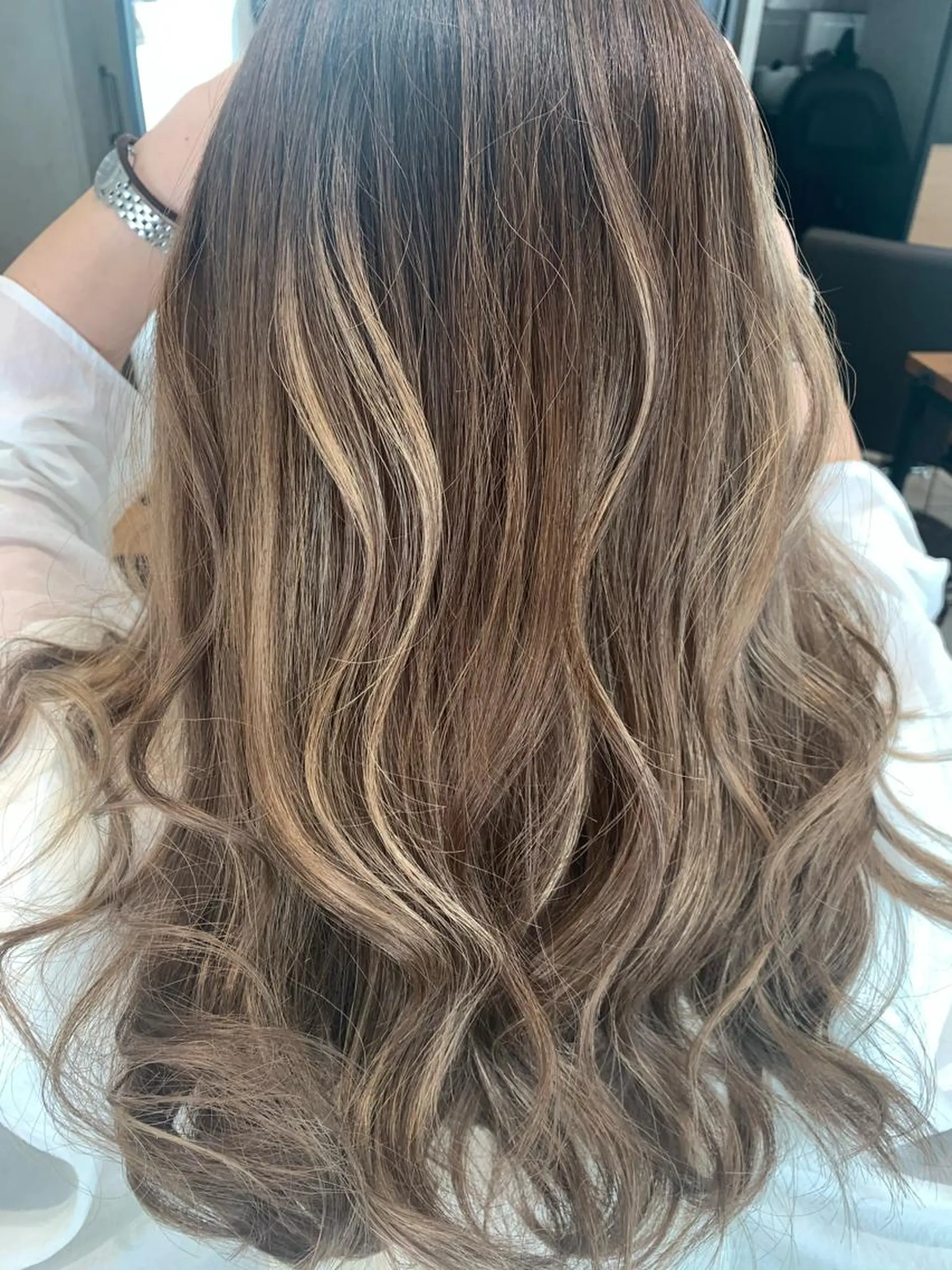 ロング カラー デザインカラー 縮毛矯正✖️似合わせ 🌻ヒトミのヘアスタイル