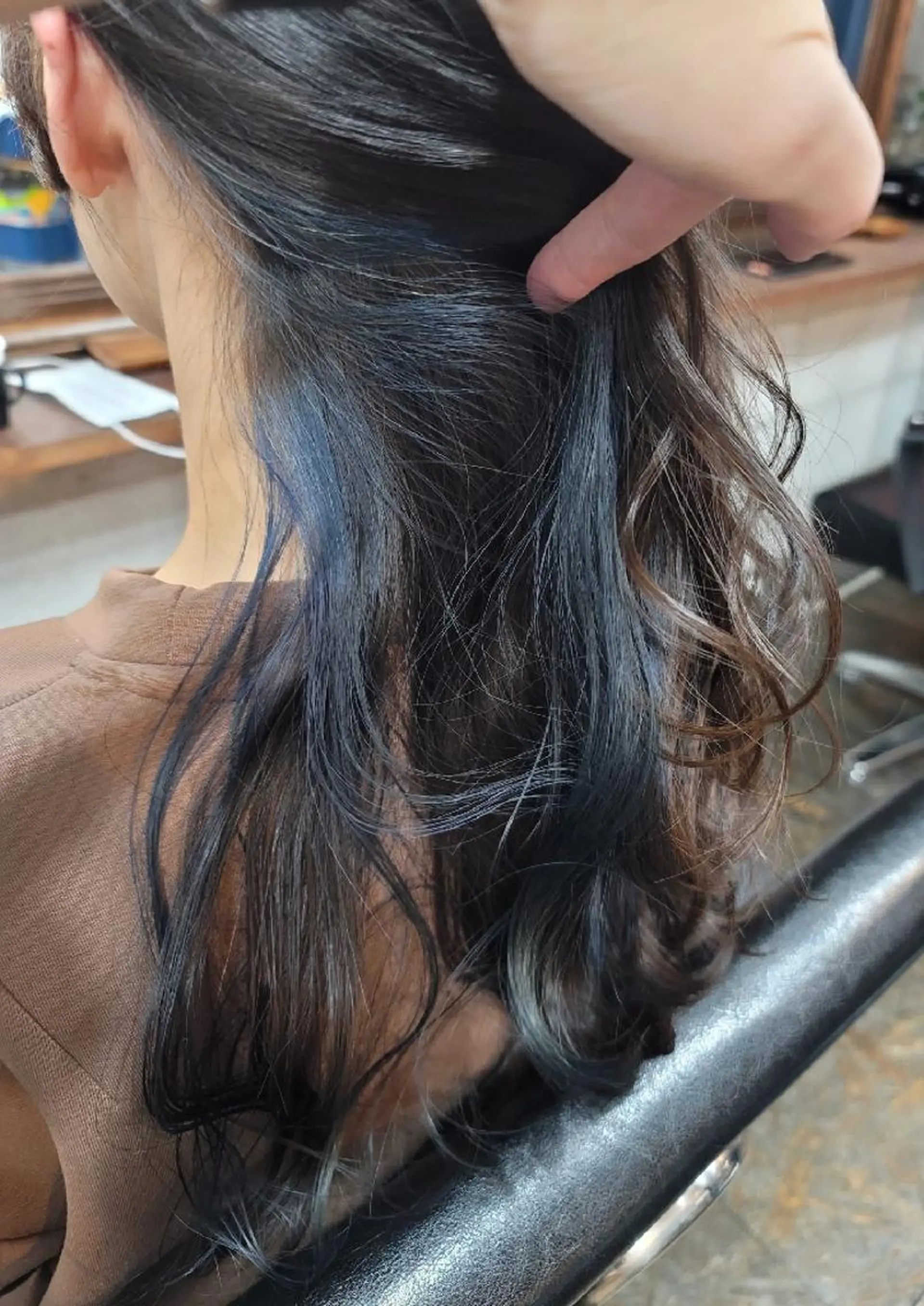 カラー セミロング ブルーカラー インナーカラー カット パーマ トリートメント S. ERIのヘアスタイル