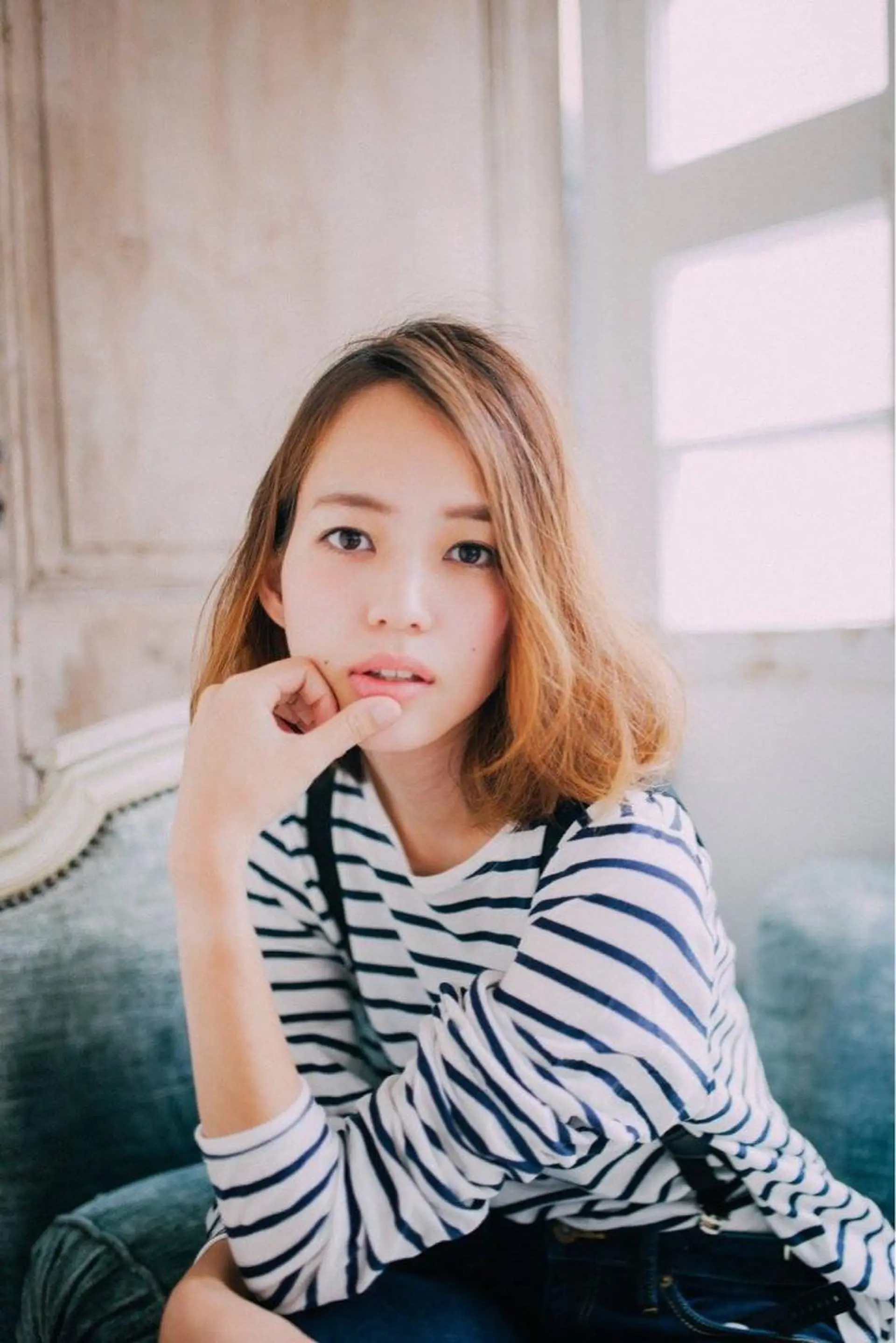 ミディアム カラー シールエクステ ミディアムパーマ ブリーチ ダブルカラー グラデーションカラー 荒木 ユウのヘアスタイル