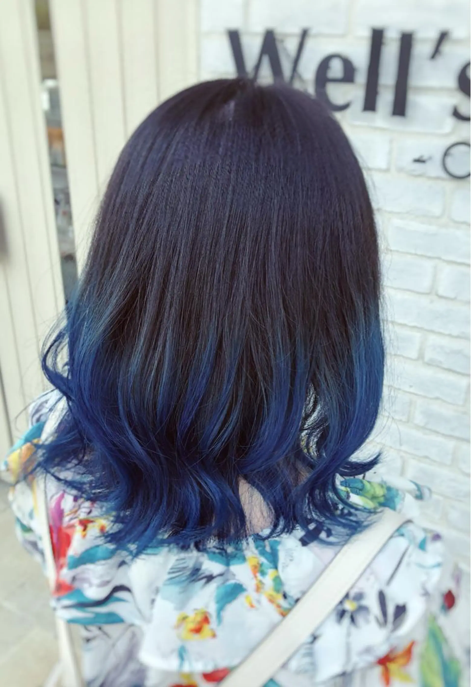 ミディアム Well's TAIGAのヘアスタイル