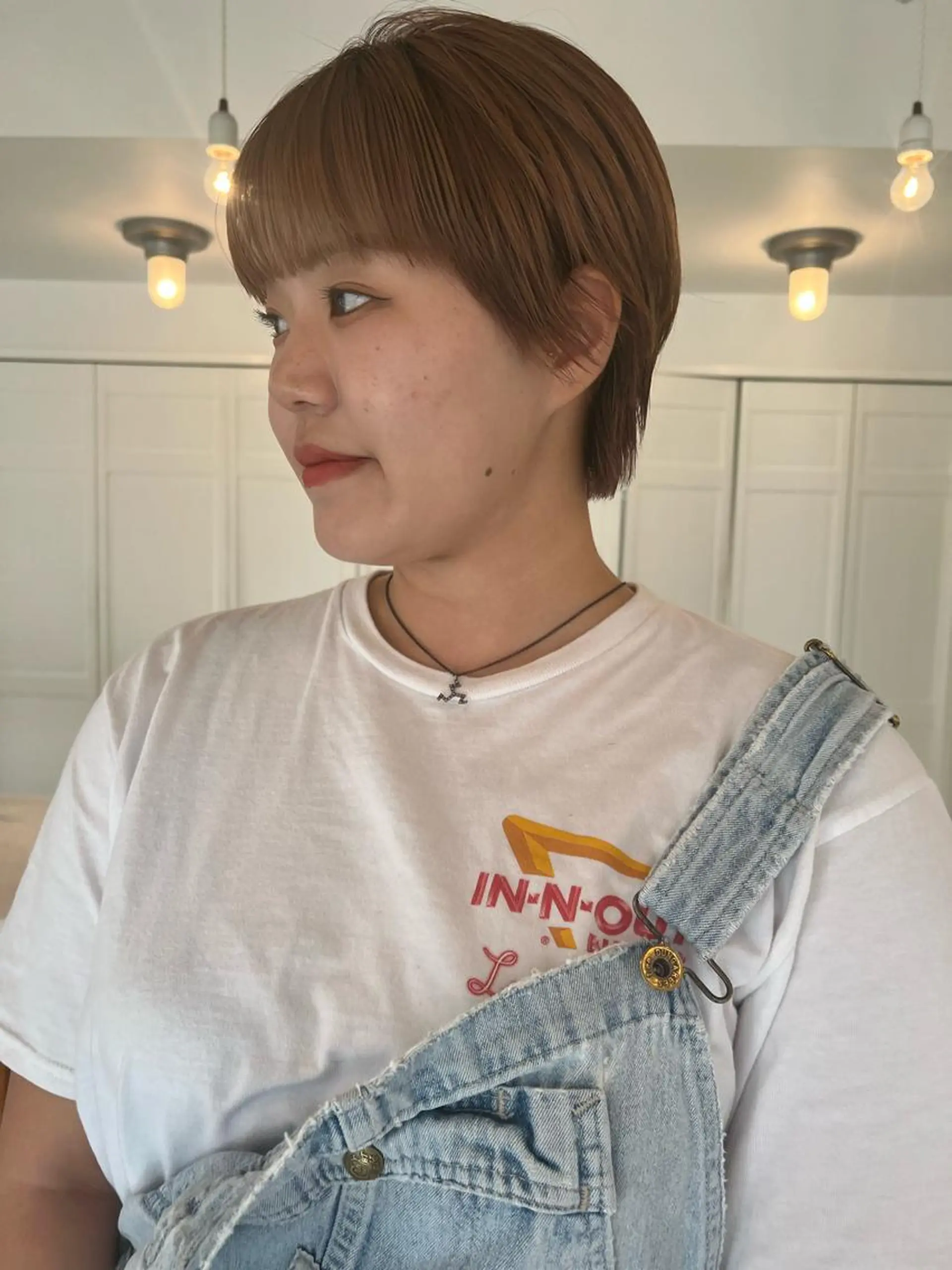 ショート ブリーチカラー🎀 韓国風/寺門美優のヘアスタイル