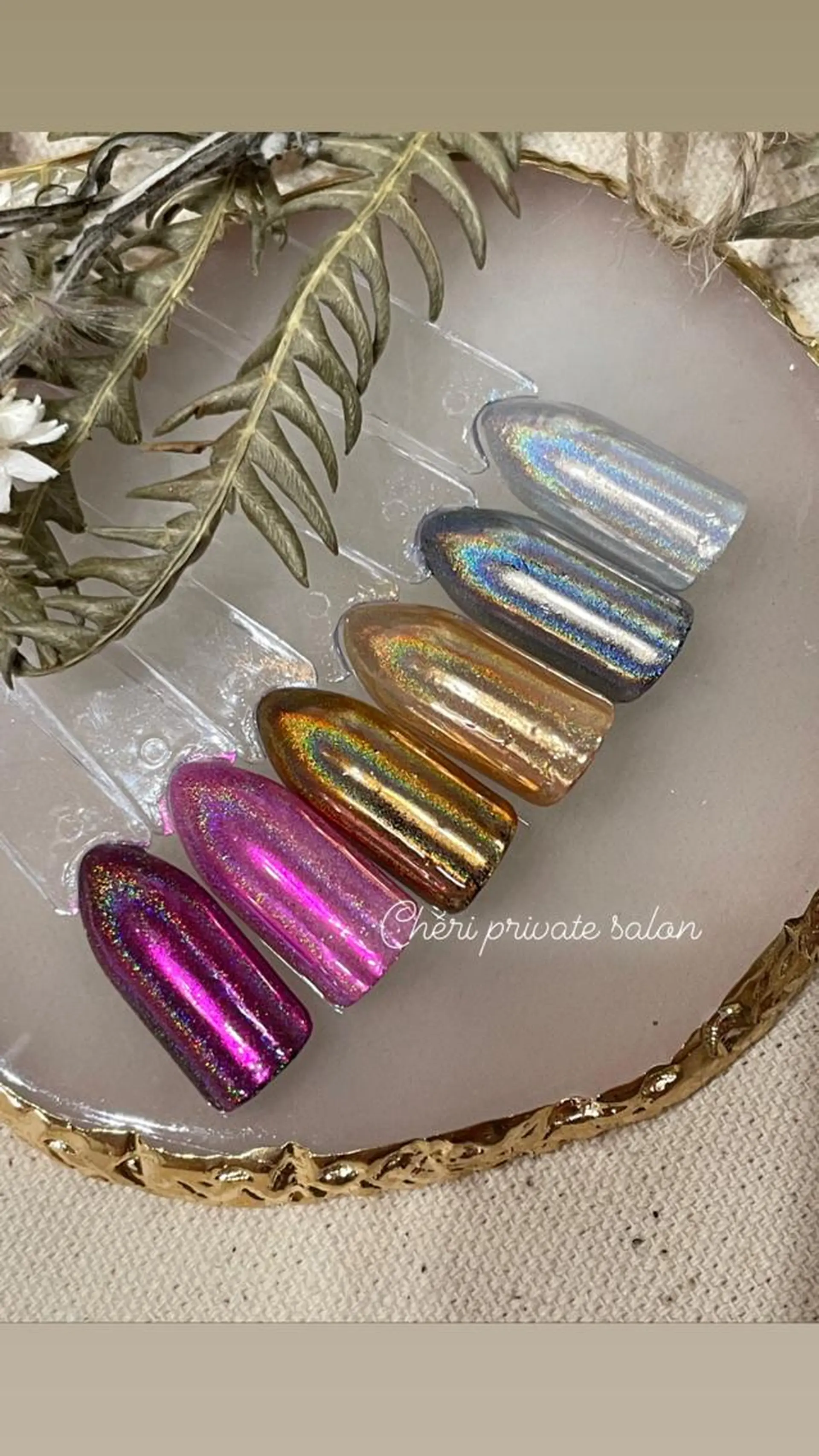 カラー ネイル ユニコーンカラー キラキラネイル Chérinail 爪のお手入れのネイルデザイン